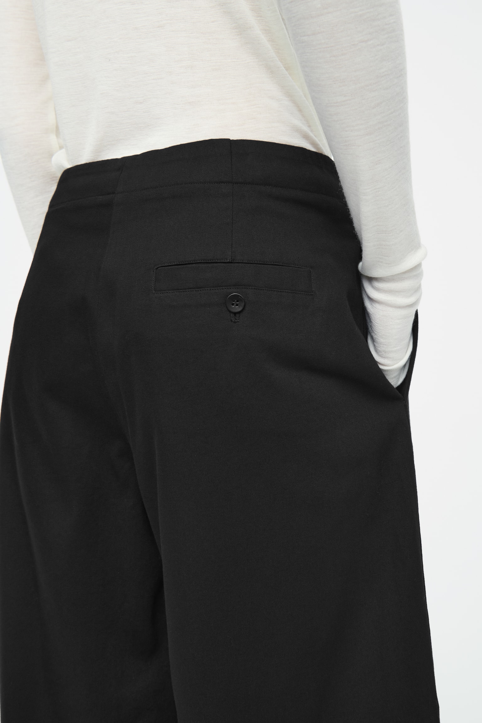 PLEATED BARREL-LEG CHINOS - BLACK/BLUE/NAVY/KHAKI - 6