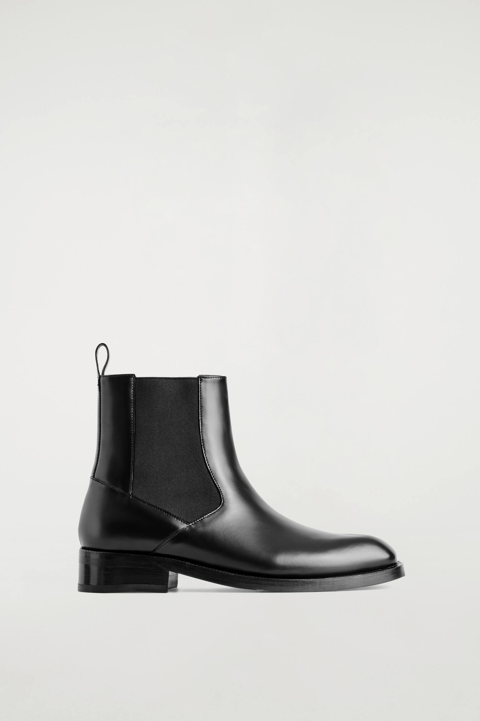 SQUARE-TOE LEATHER CHELSEA BOOTS - SCHWARZ - 2