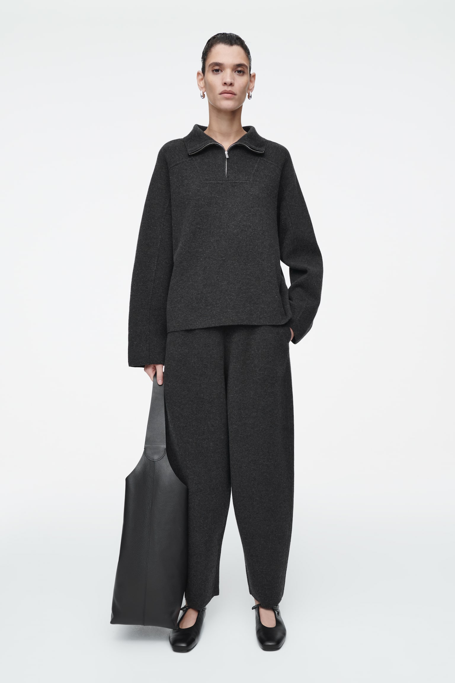 MERINO WOOL BARREL-LEG TROUSERS - CHARCOAL MÉLANGE