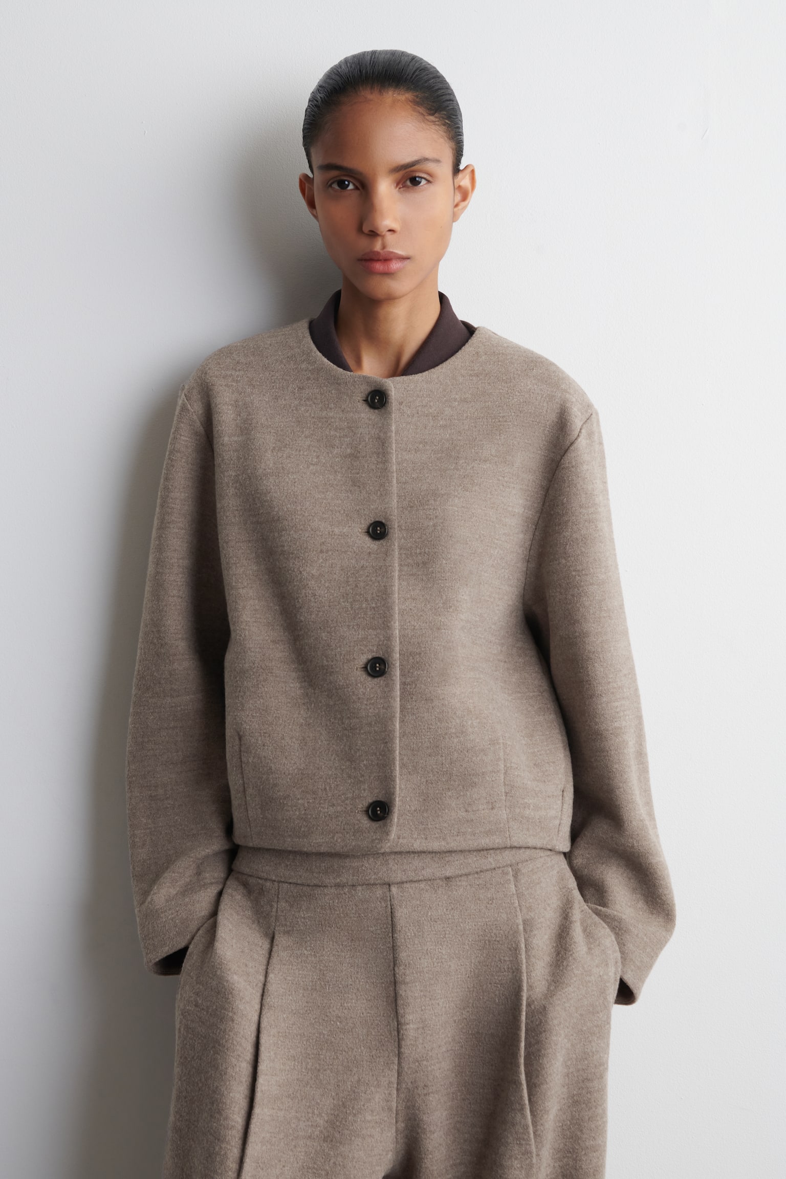 STRICKJACKE AUS KOCHWOLLE - BEIGE MELIERT - 1