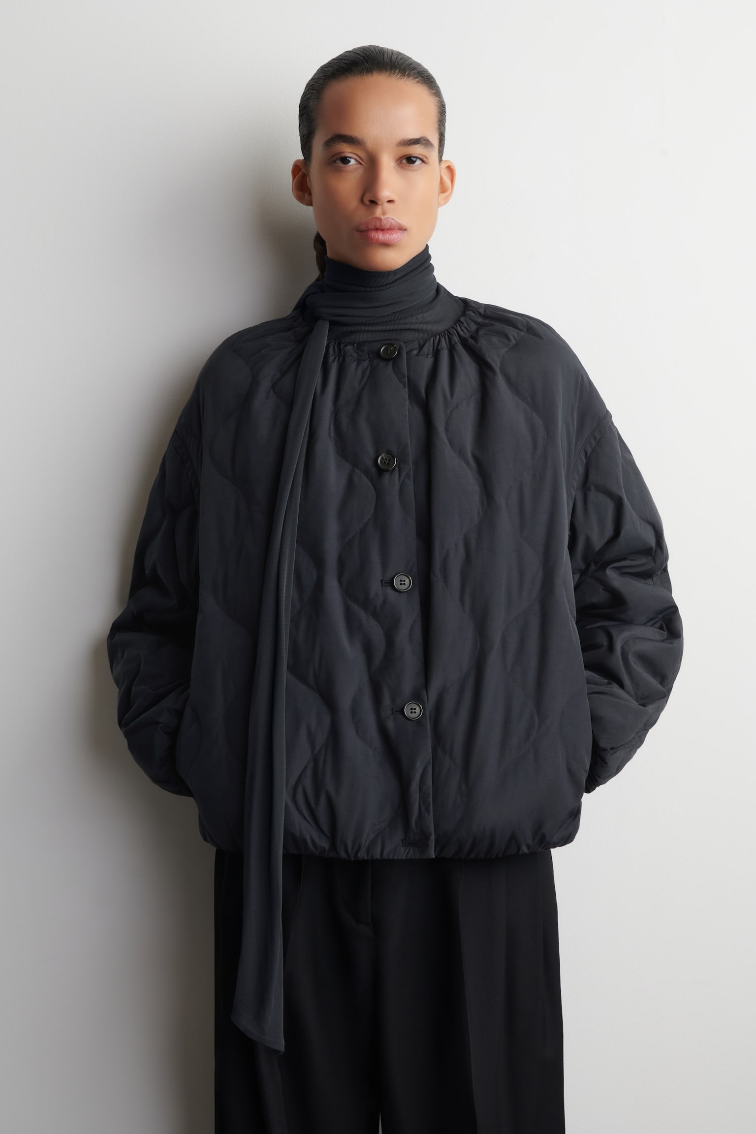 DOUDOUNE MATELASSÉE À ENCOLURE FRONCÉE - BLEU MARINE/ÉCRU/ROUGE PROFOND - 6