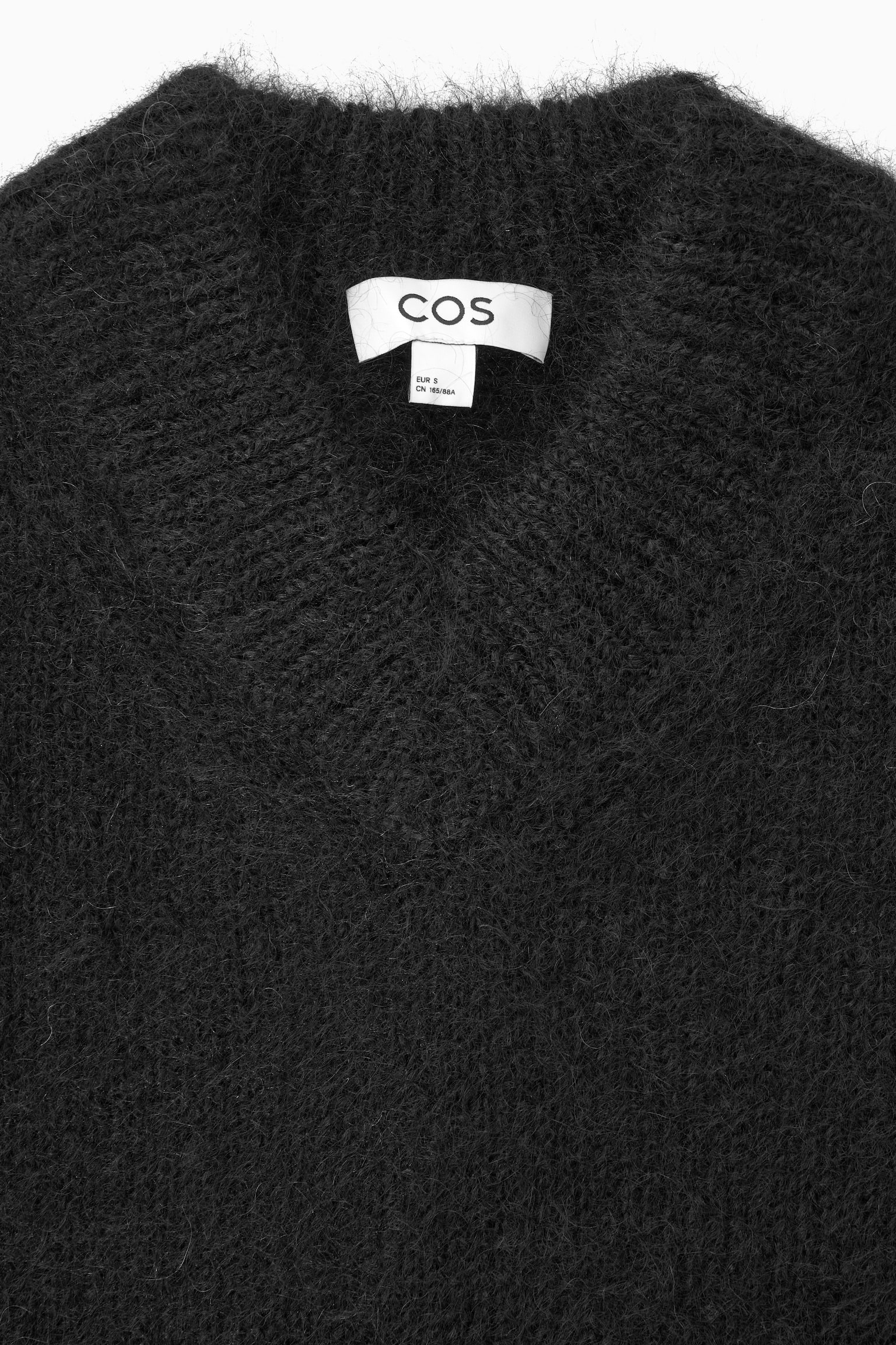 CROPPED V-NECK MOHAIR JUMPER - BLACK - 2