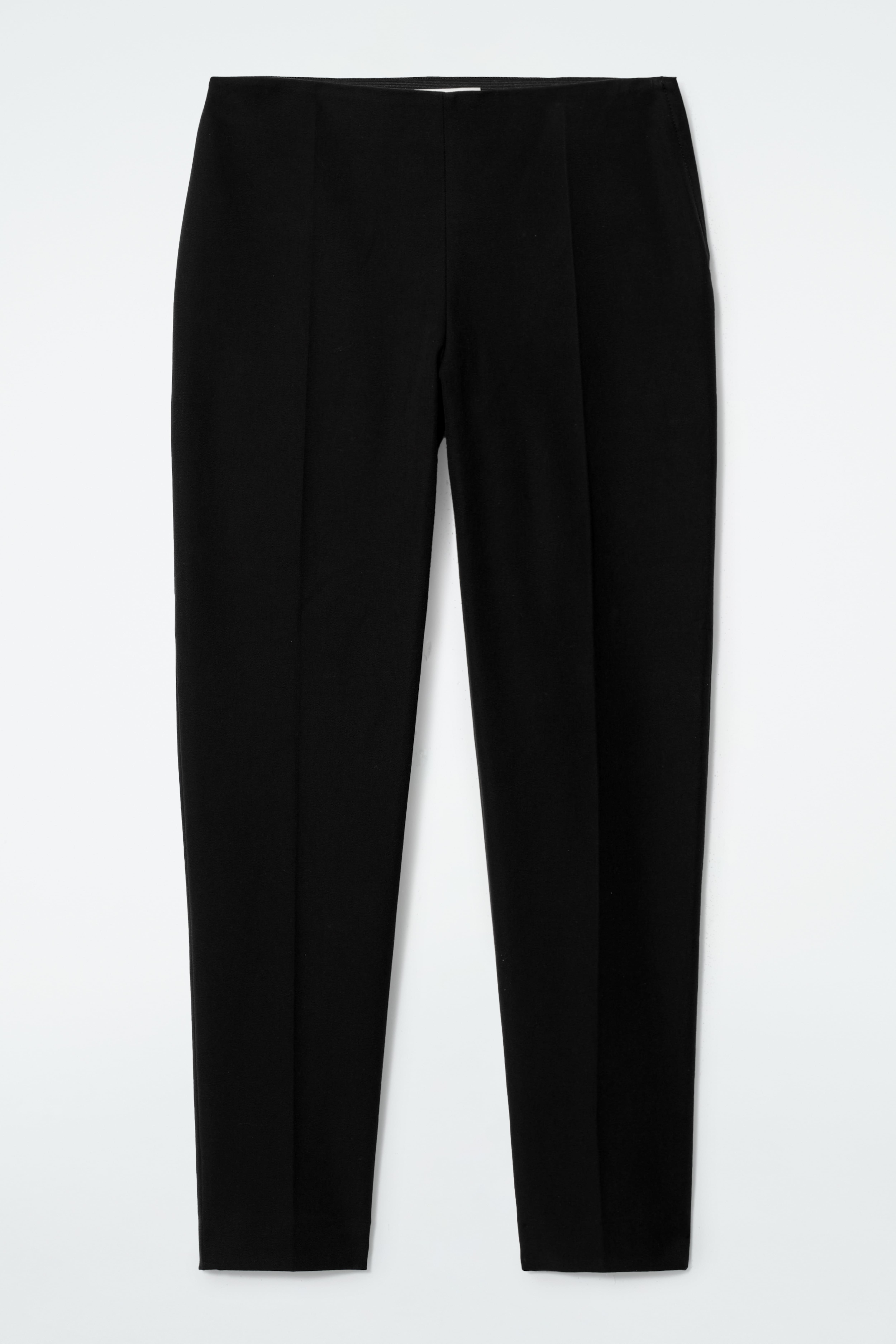 SLIM-LEG CROPPED TROUSERS - BLACK