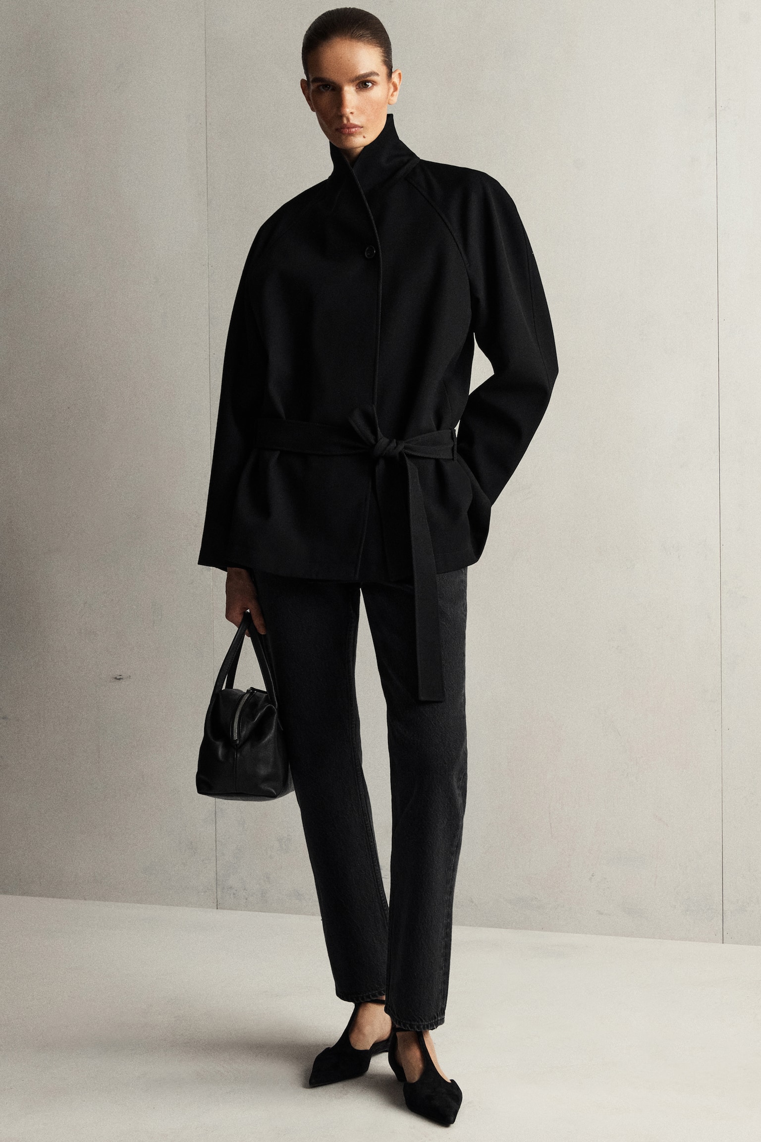 Jakke i ullblanding med sjalkrage og belte - SVART/Burgunder - 8