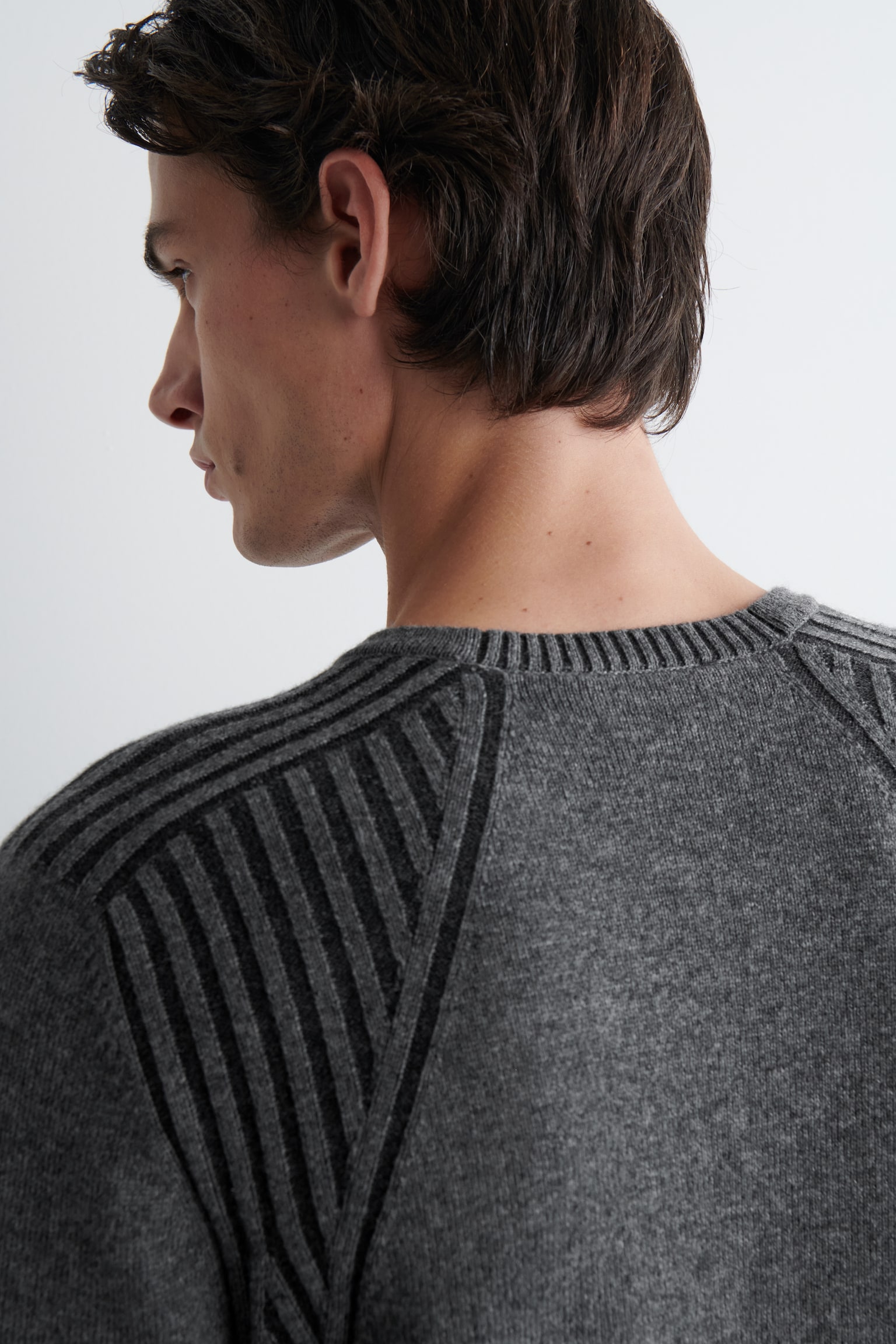 MERINO-CASHMERE CREW-NECK JUMPER - СИВО - 6