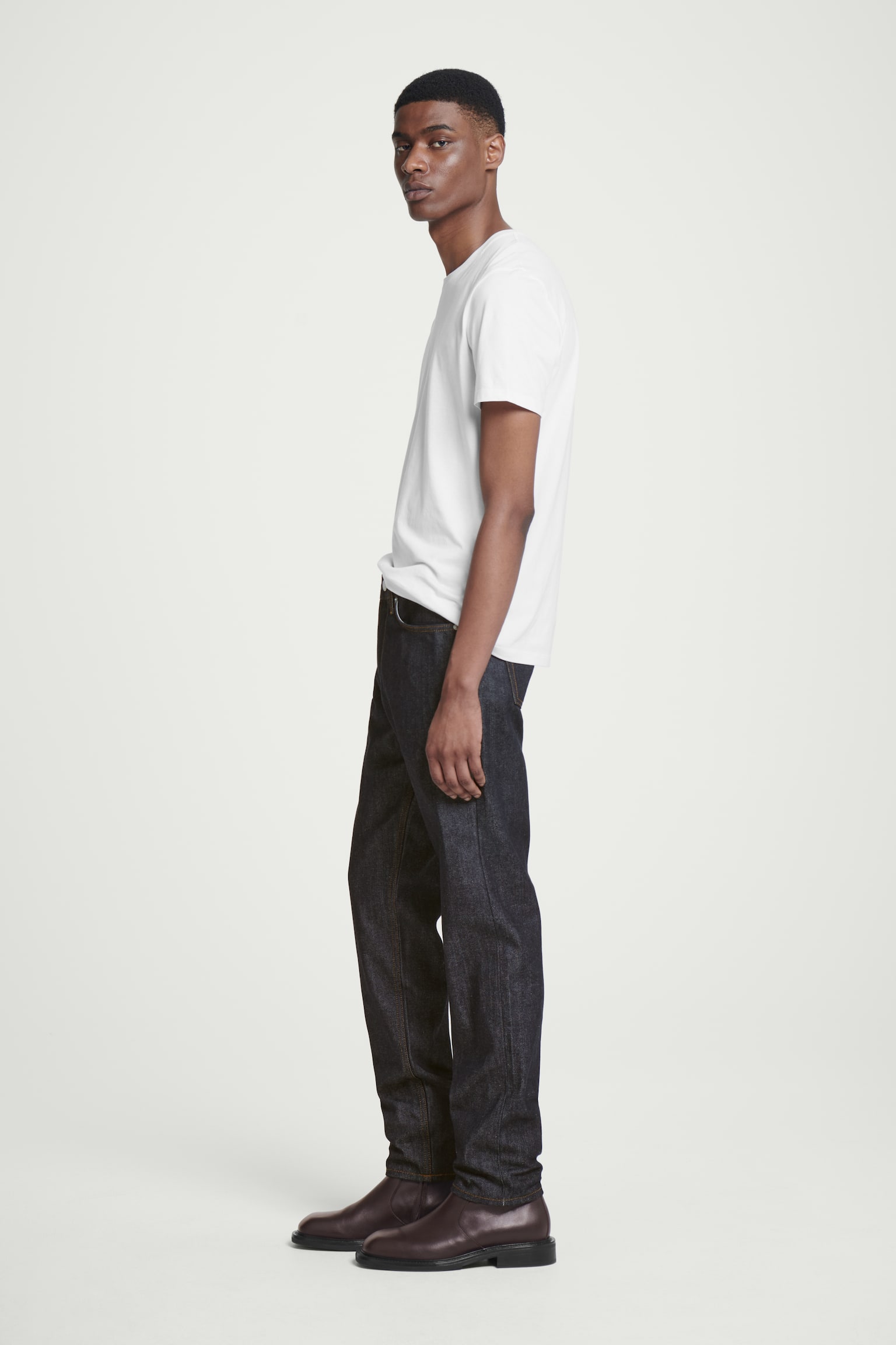 PILLAR RAW SELVEDGE TAPERED JEANS - INDIGO - 4