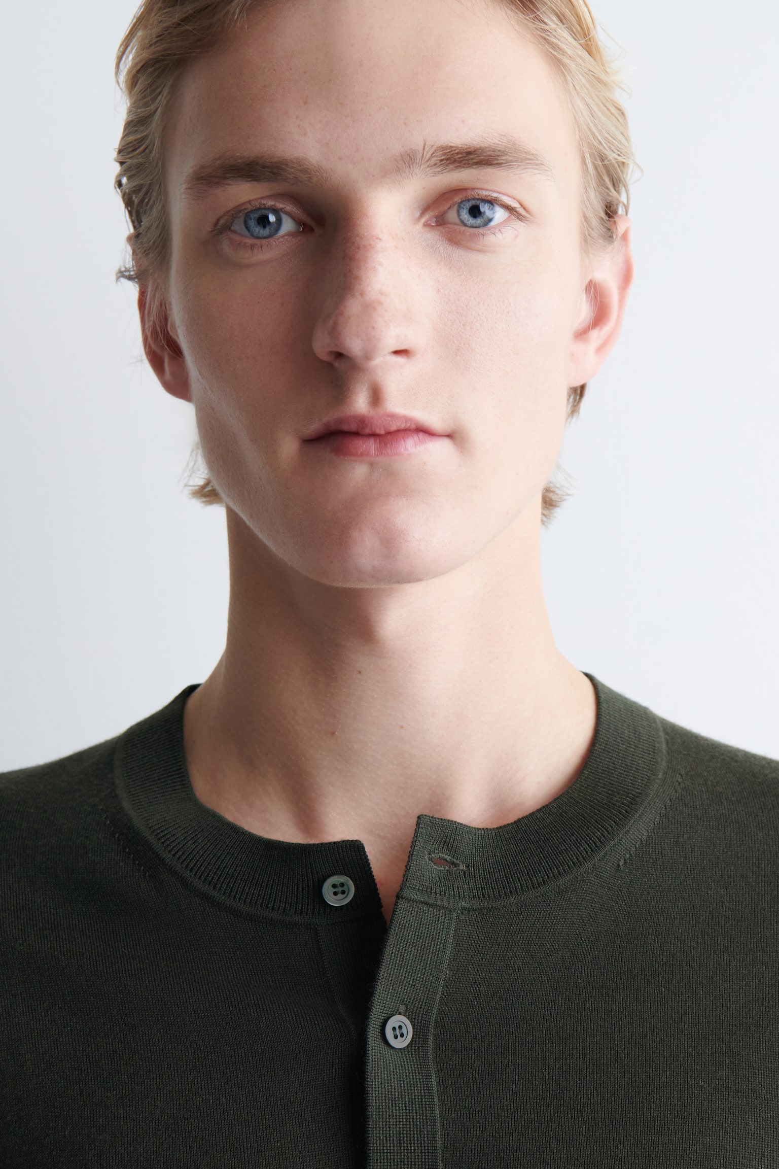 TOP HENLEY SLIM EN LAINE MÉRINOS - VERT FONCÉ/NOIR - 5