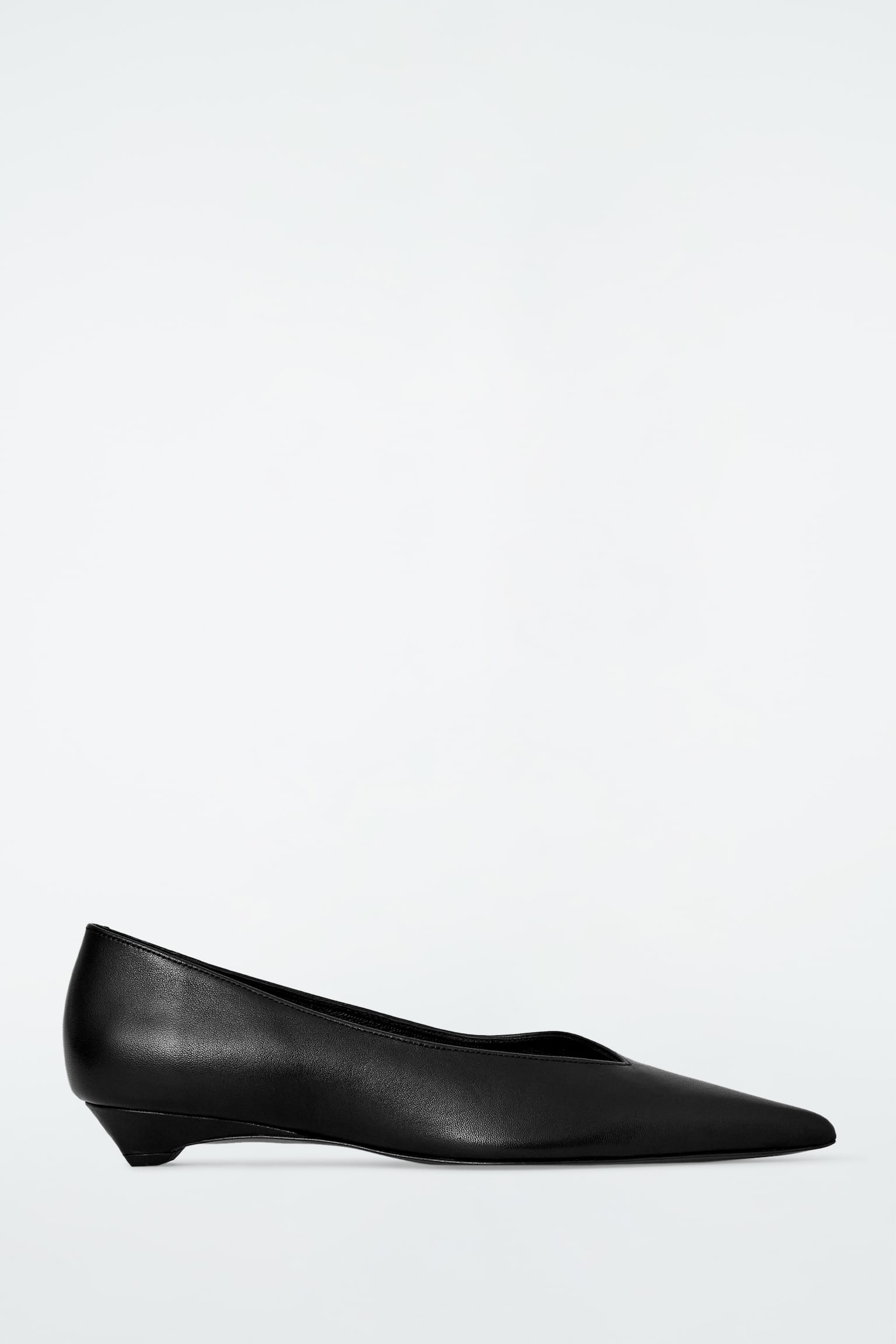 POINTED LEATHER KITTEN-HEEL PUMPS - BLACK - 2