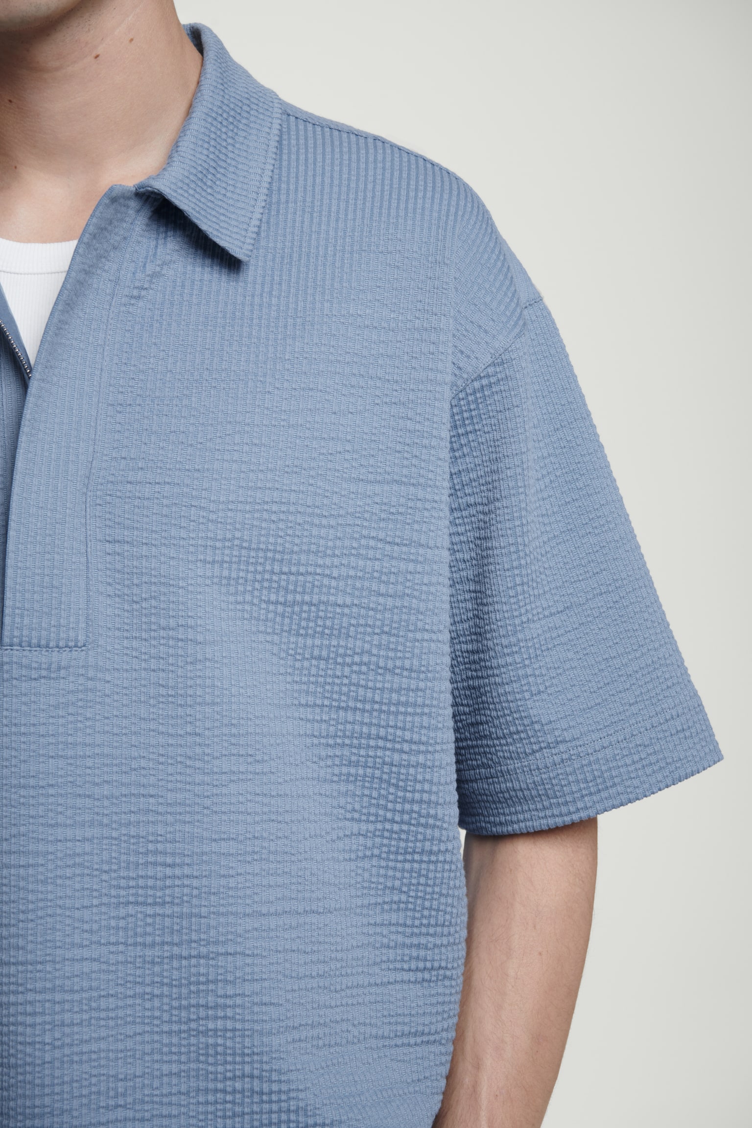 SEERSUCKER HALF-ZIP POLO SHIRT - LIGHT BLUE/WHITE - 3