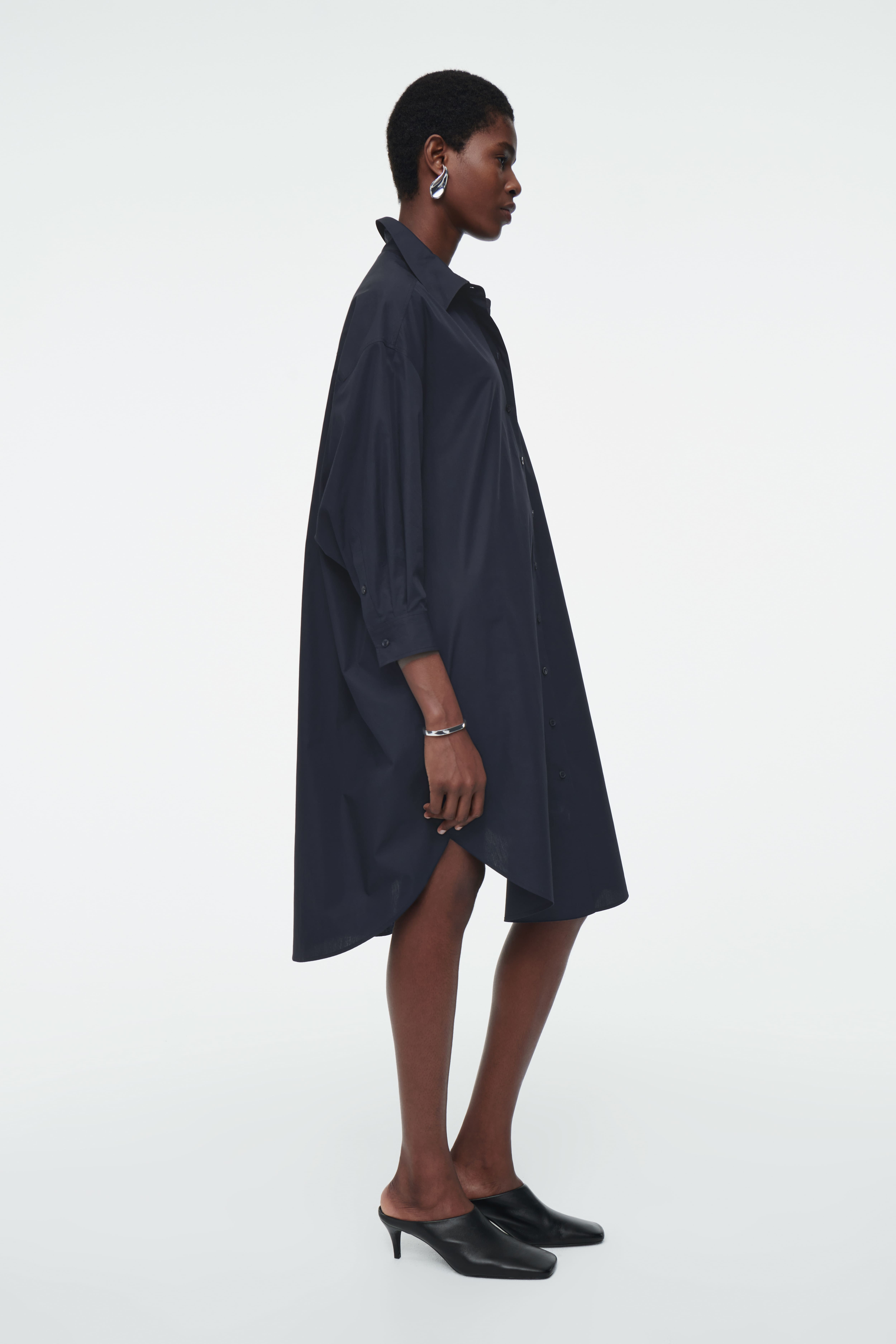 HM DRAPIERTES OVERSIZED-HEMDBLUSENKLEID