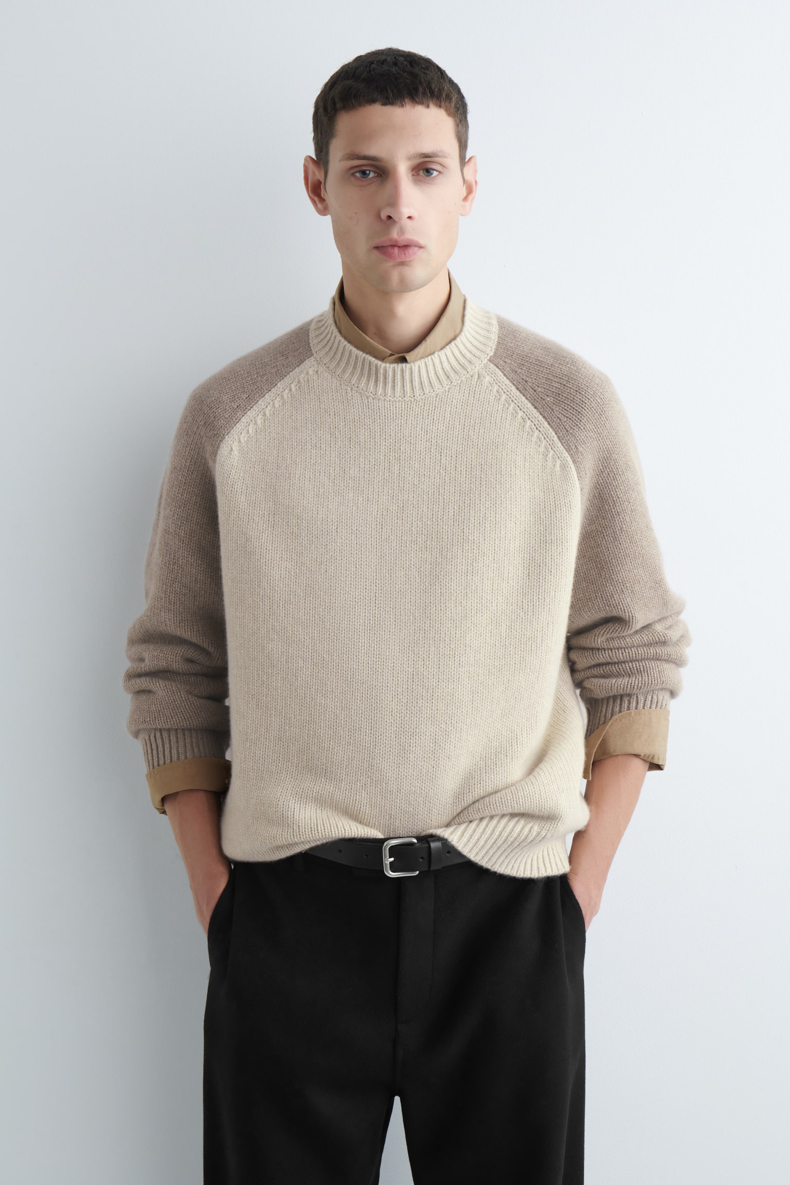 FÄRGDELAD KASHMIRTRÖJA - BEIGE/MULLVAD - 1