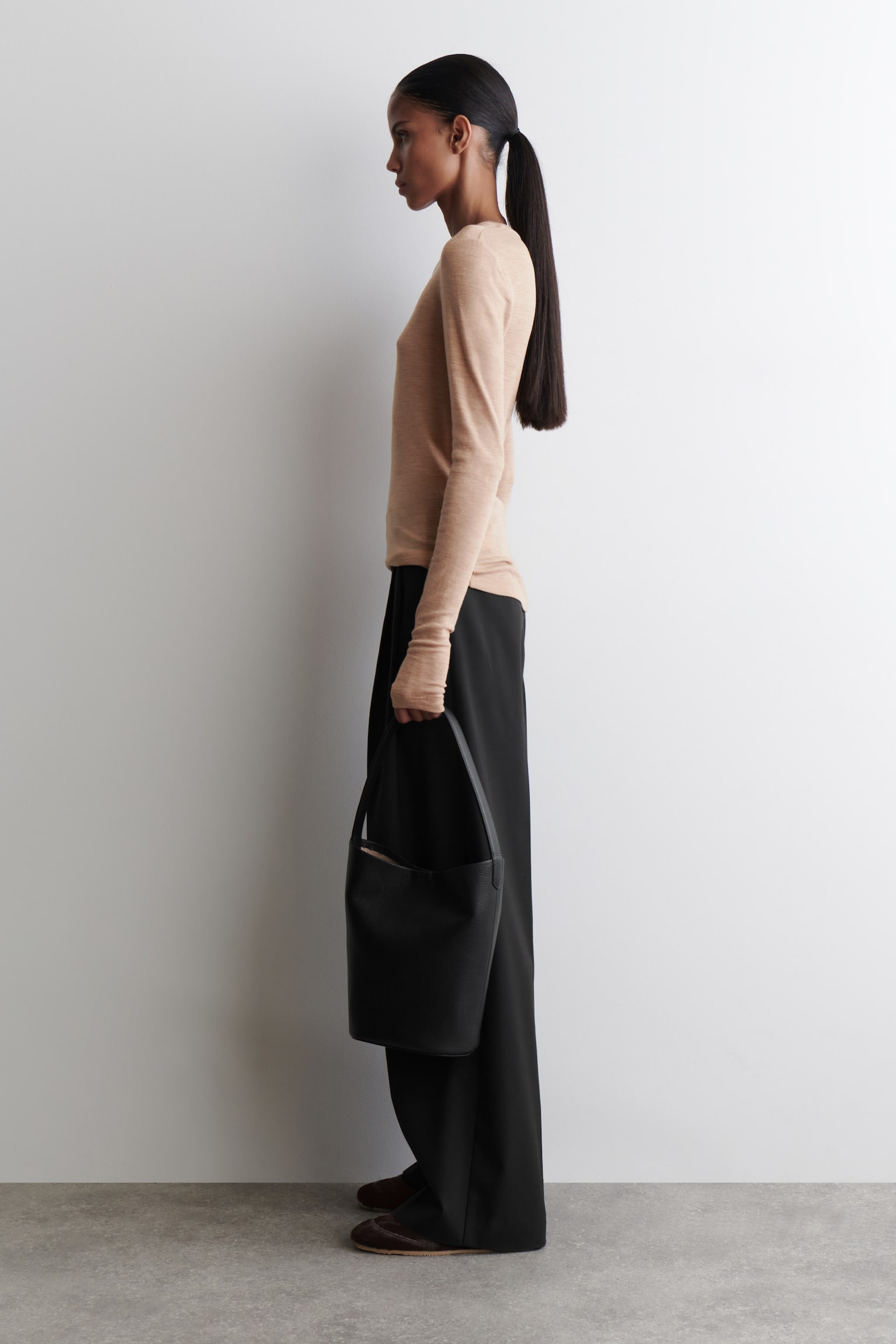 SCHMAL GESCHNITTENES OBERTEIL AUS MERINOWOLLE - BRAUN MELIERT/GRAU/MELIERT - 6