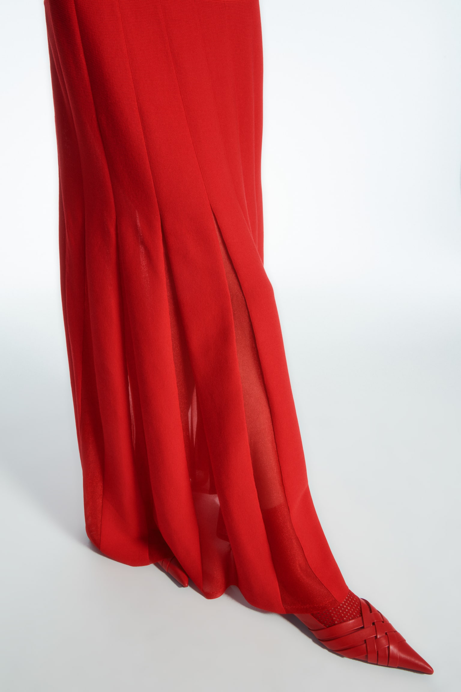 PLEATED RACER-NECK MAXI DRESS - RED/BLACK - 3