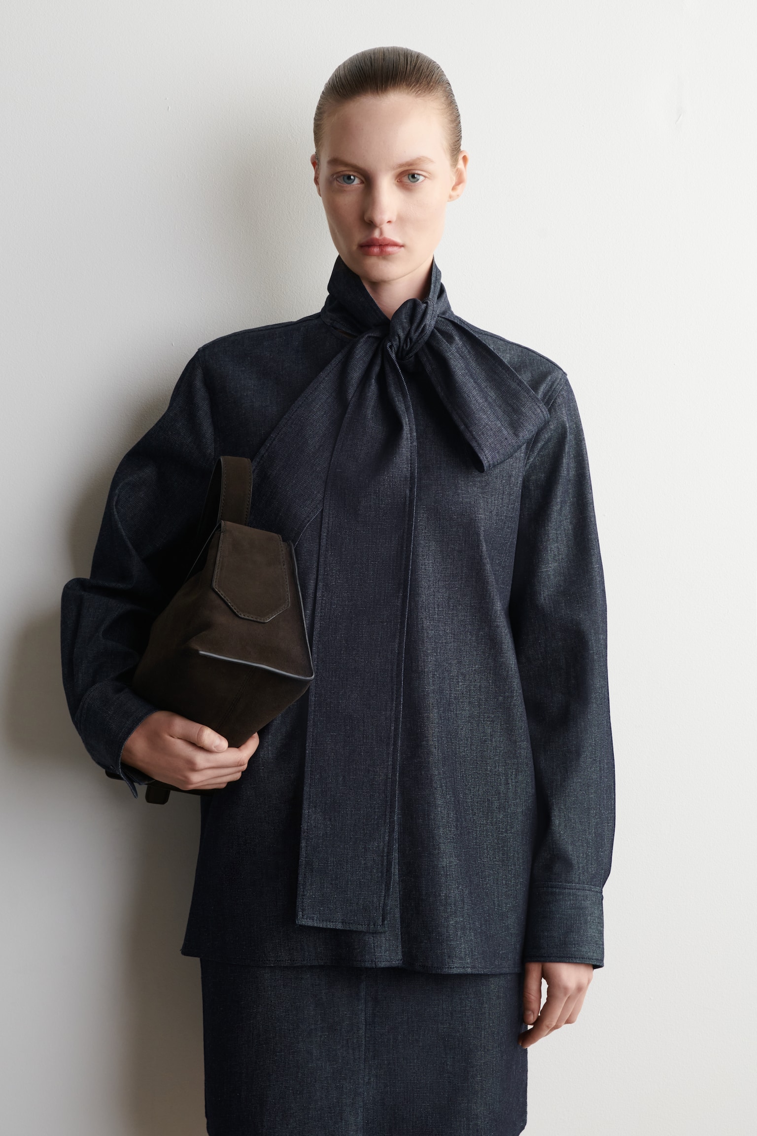 DENIMSKJORTE MED SLØJFEDETALJE - INDIGO - 1