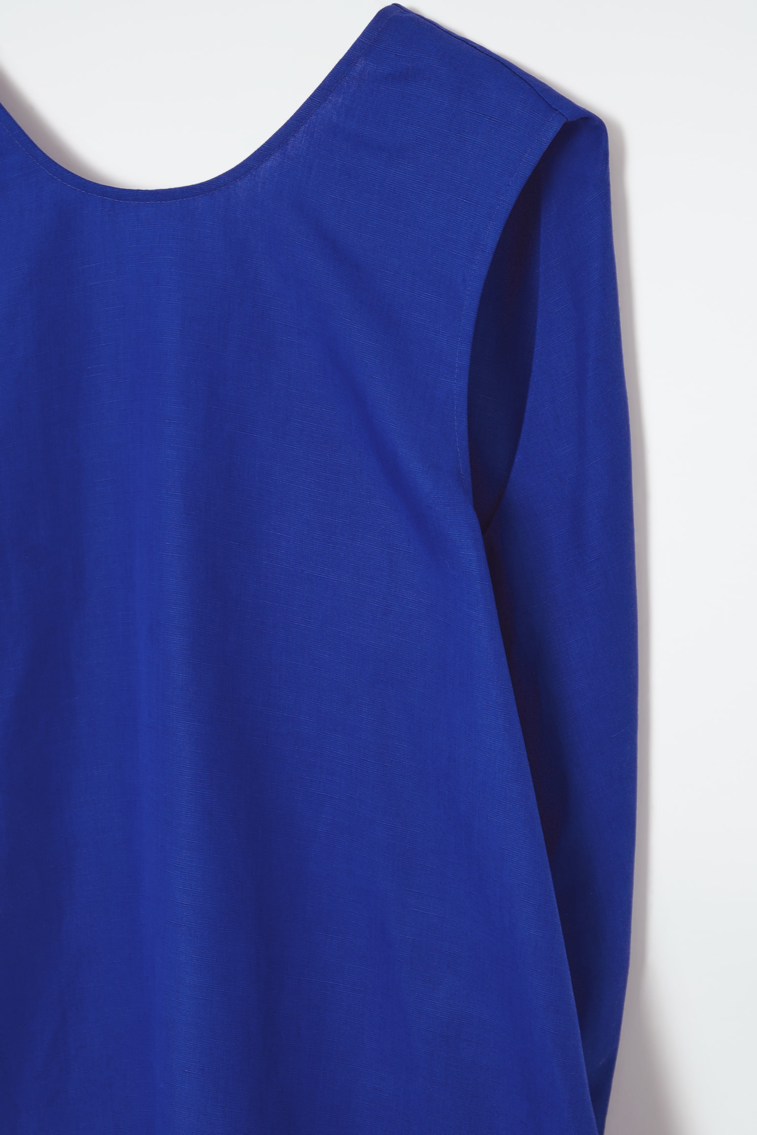 TWIST-DETAIL MINI DRESS - BRIGHT BLUE/BLACK - 6