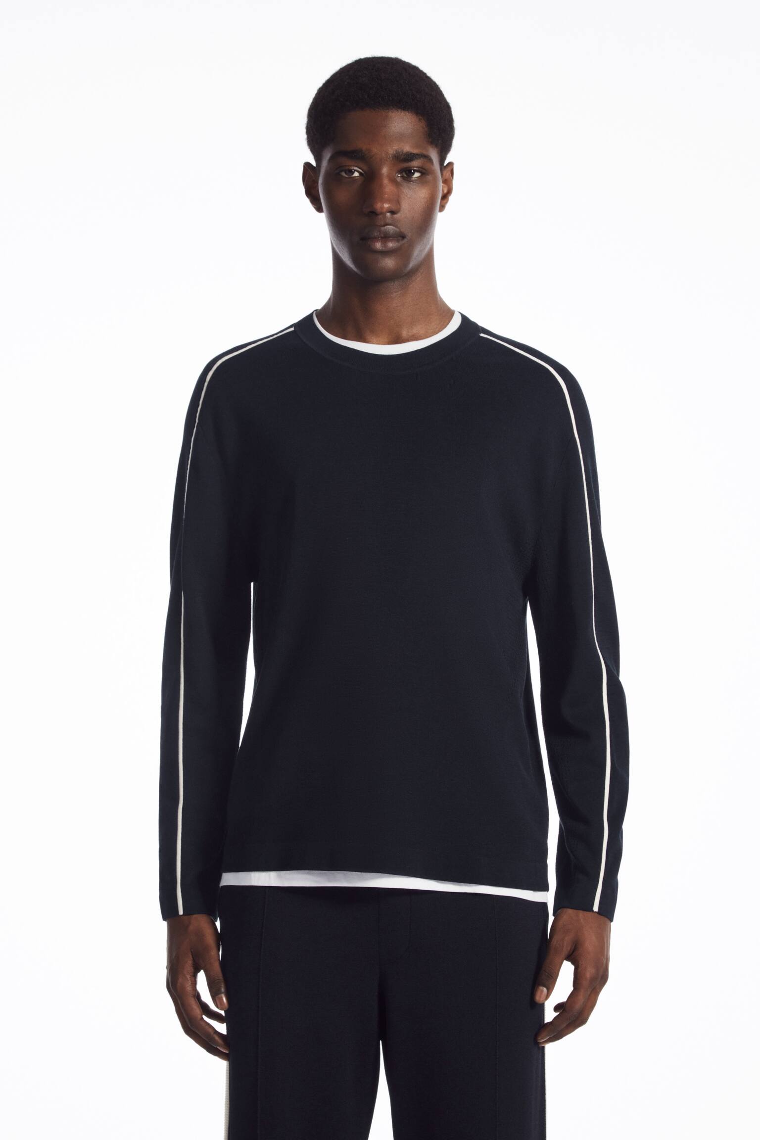 MESH-PANELLED CREW-NECK JUMPER - NAVY / WHITE - 1