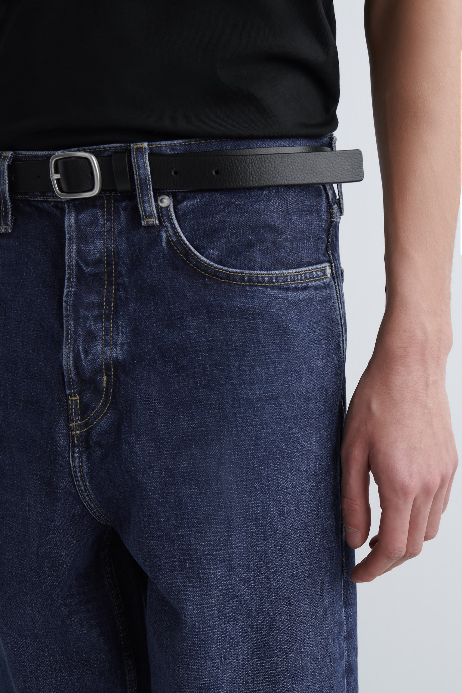 Kupoli — väljä istuvuus, suoralahkeiset farkut - tummansininen/Tummanharmaa - 4