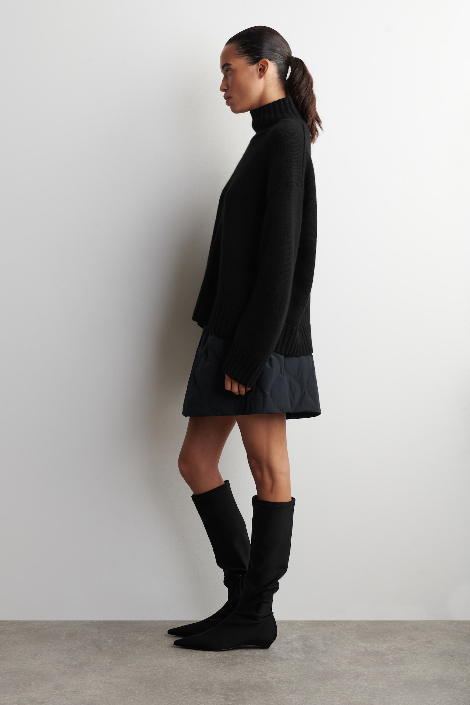 GESTEPPTER MINIROCK MIT DAUNENFÜLLUNG - NAVYBLAU - 4