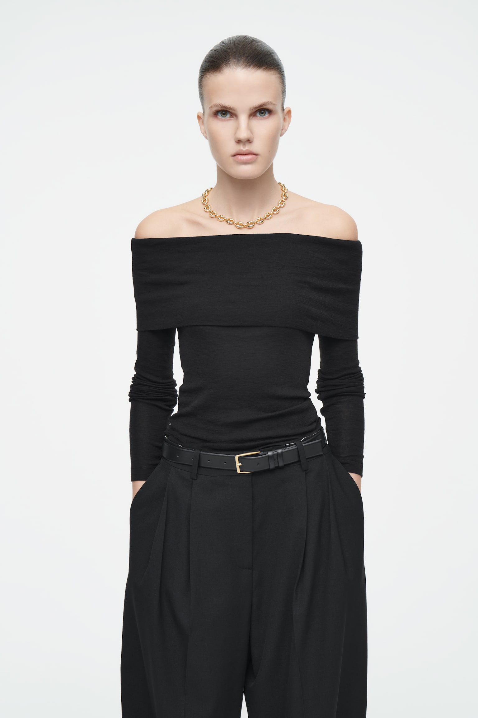 OFF-THE-SHOULDER MERINO WOOL TOP - BLACK/OFF-WHITE