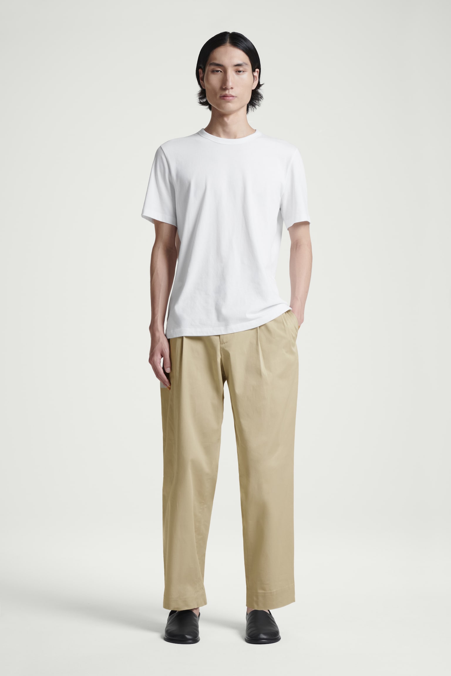 RELAXED PLEATED COTTON TAPERED TROUSERS - BEIGE/BLACK/NAVY - 7