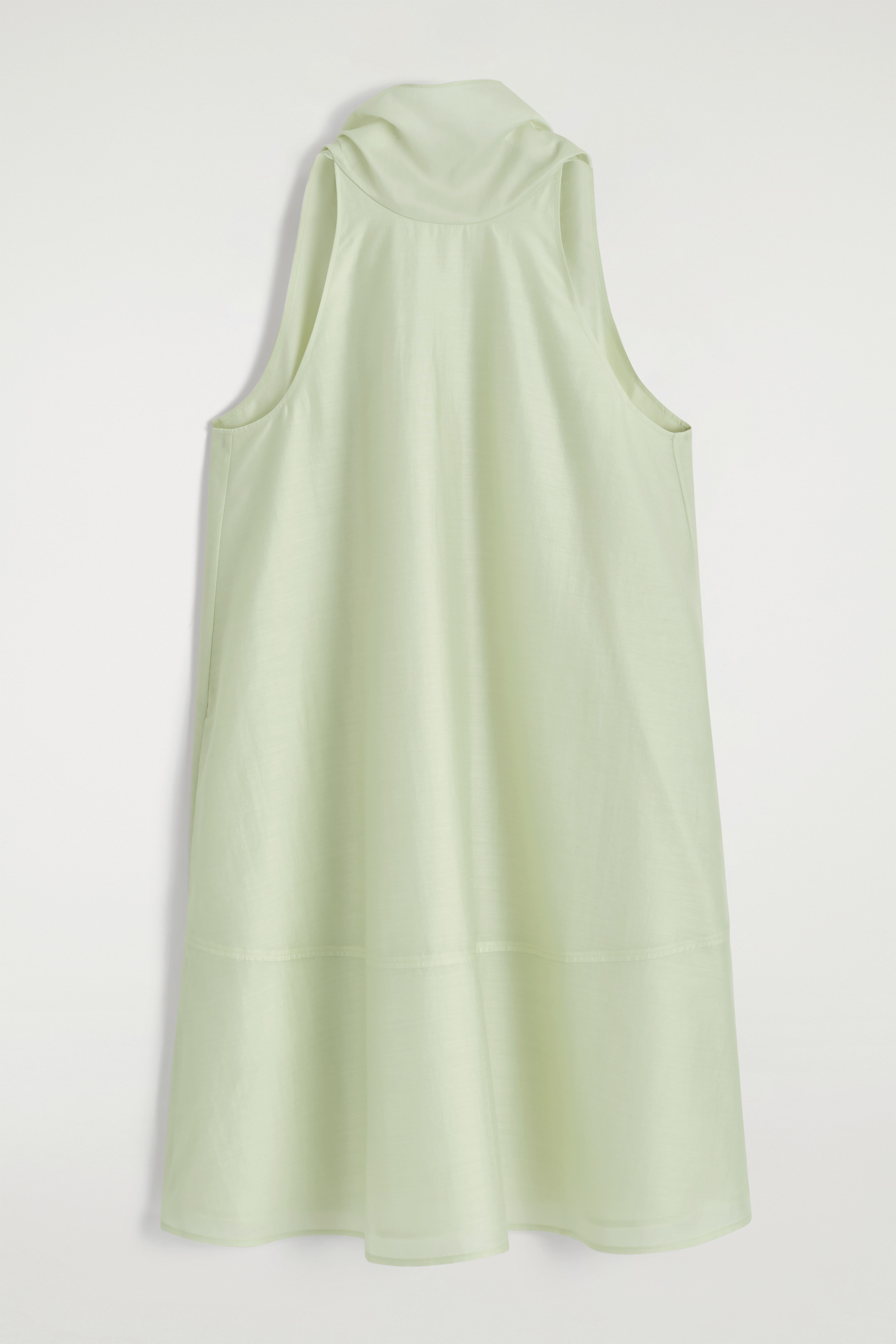 LUFTIG MINIKJOLE MED HALTERNECK - LYSEGRØN/RØD