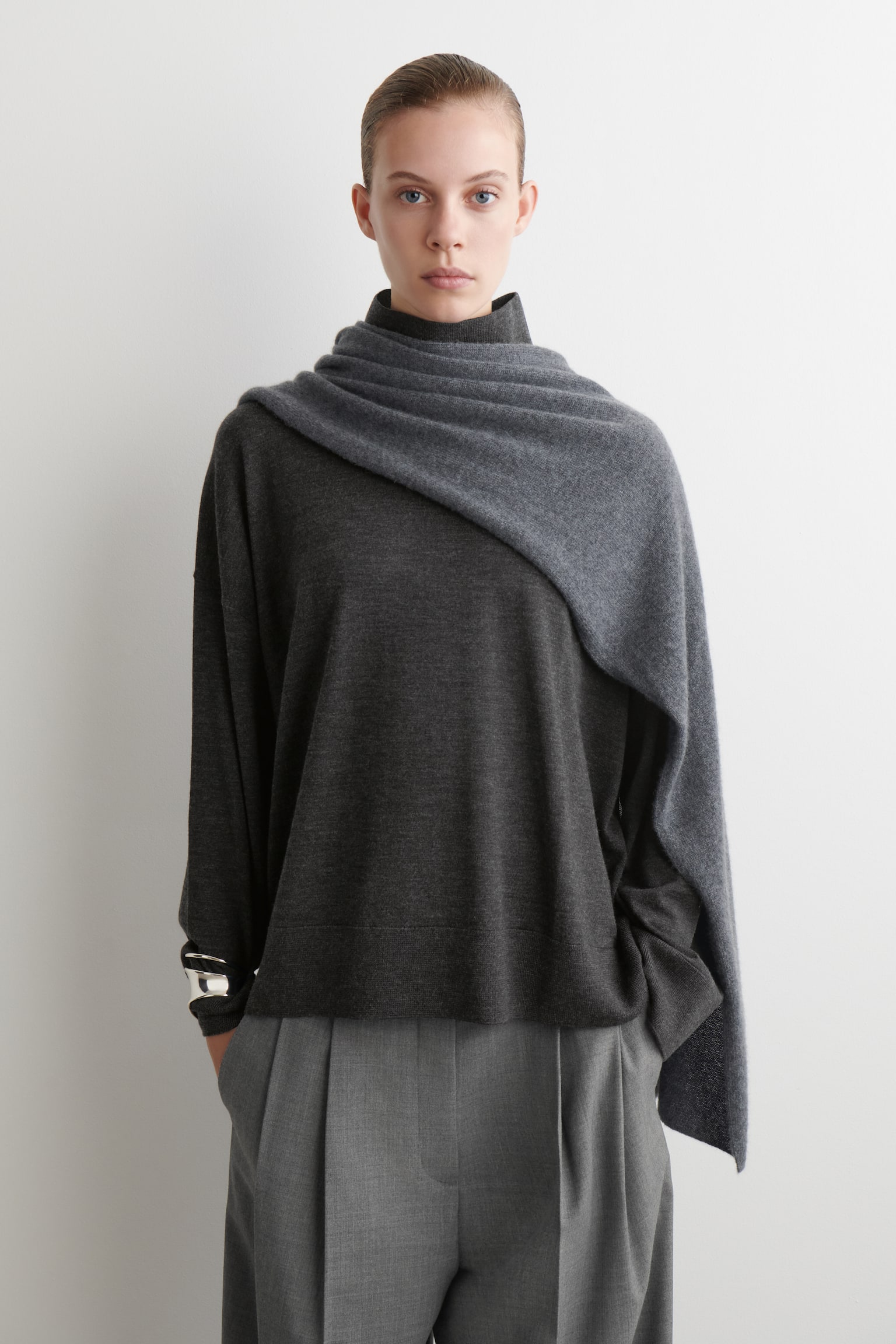 ROLLKRAGENPULLOVER AUS MERINOWOLLE - DUNKELGRAU MELIERT - 1
