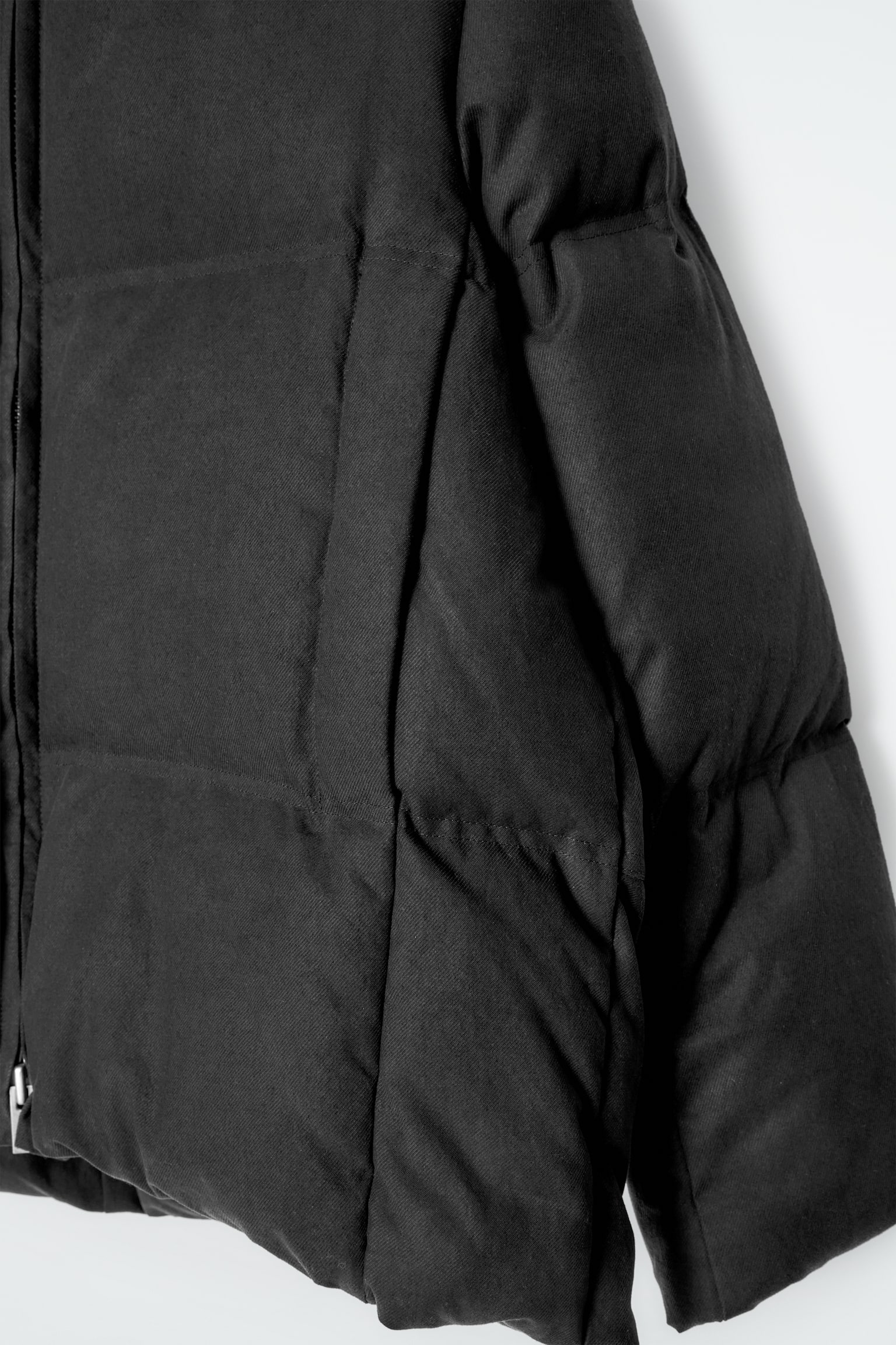 OVERSIZED HOODED DOWN PUFFER JACKET - BLACK - 7