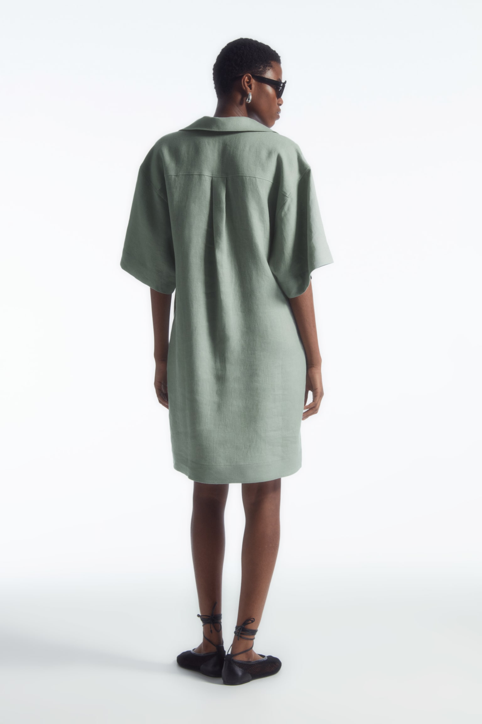 OPEN-COLLAR LINEN SHIRT DRESS - SAGE GREEN/BLACK - 4