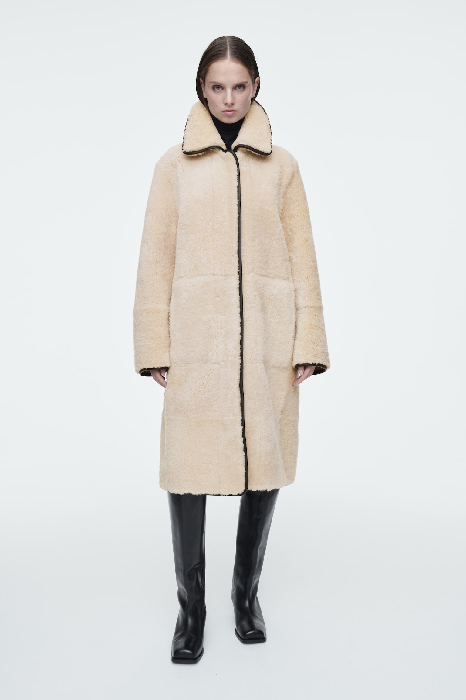 LEATHER-TRIMMED SHEARLING COAT - CREAM