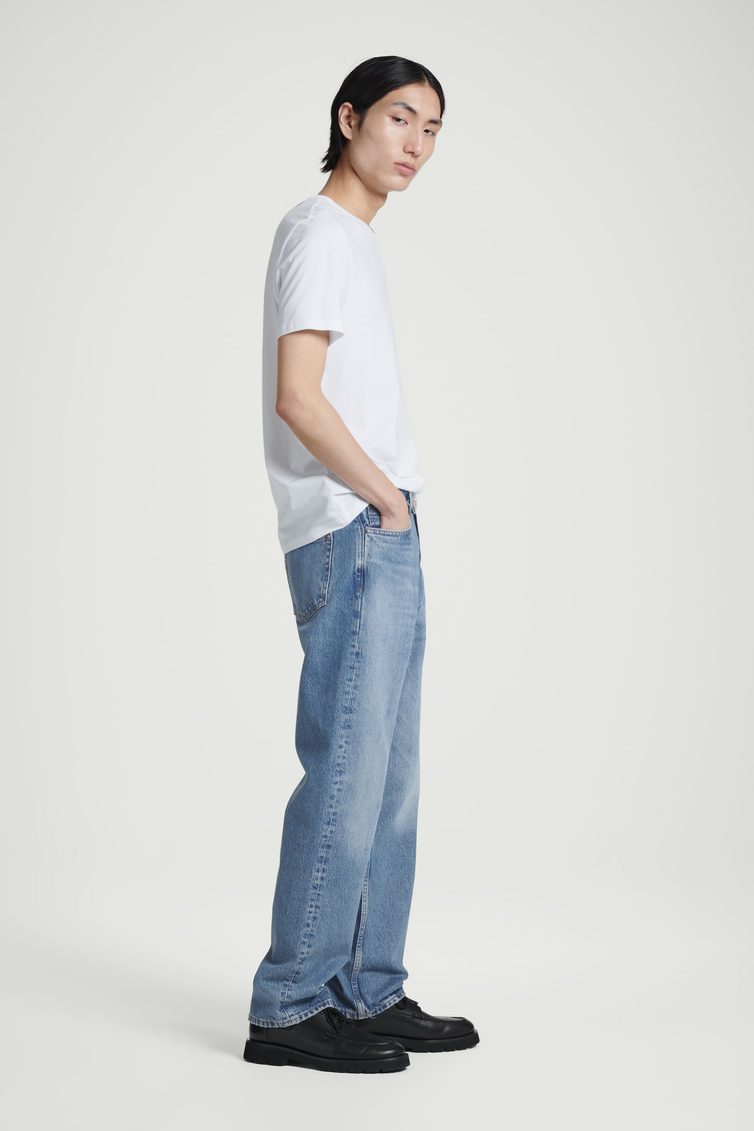 SIGNATURE STRAIGHT-LEG JEANS - BLUE/DARK BLUE - 8