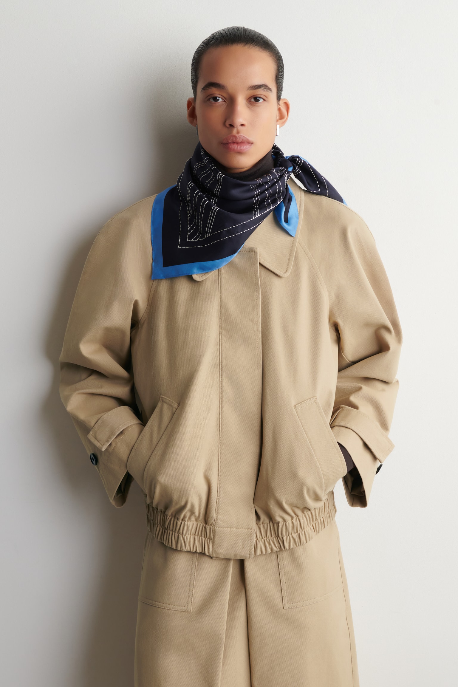 Ronde katoenen blousonjas - buinbeige/ZWART - 5