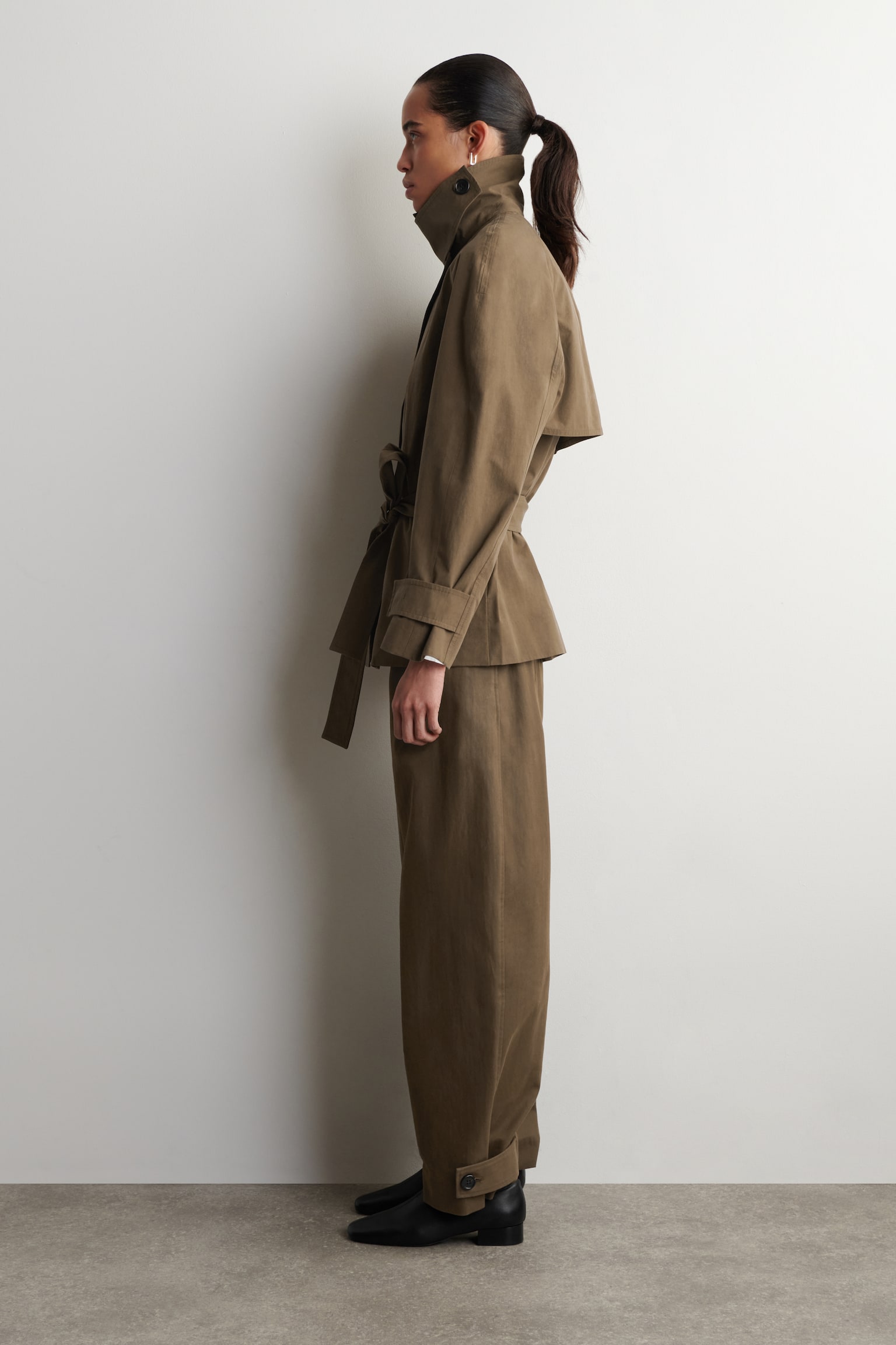 TRENCHJACKA I BOMULL MED KNYTSKÄRP - BRUN - 5