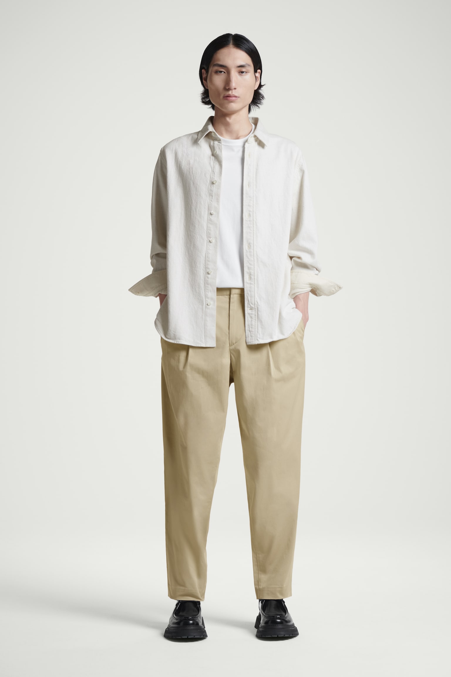 RELAXED PLEATED COTTON TAPERED TROUSERS - BEIGE/BLACK/NAVY - 1