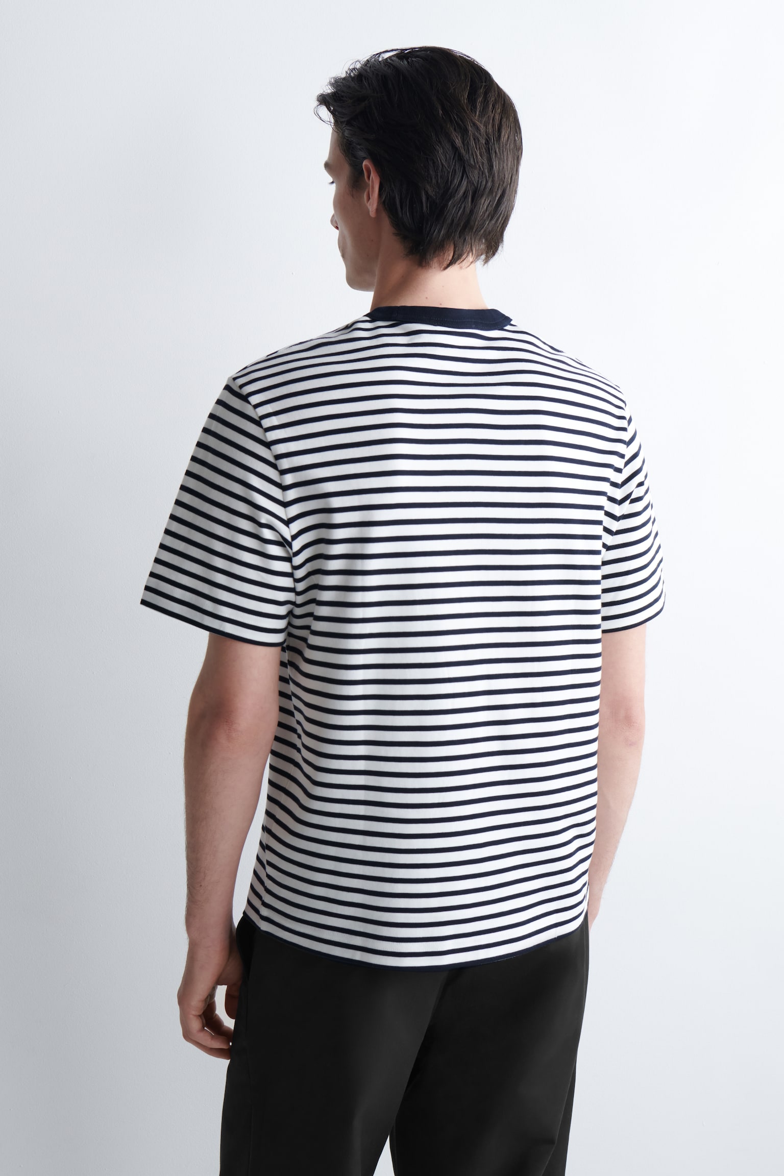 T-SHIRT I INTERLOCK-BOMULD MED CREWNECK - MARINEBLÅ / HVID / STRIBET/HVID/SORT/MARINEBLÅ/LYSEGRÅ - 3