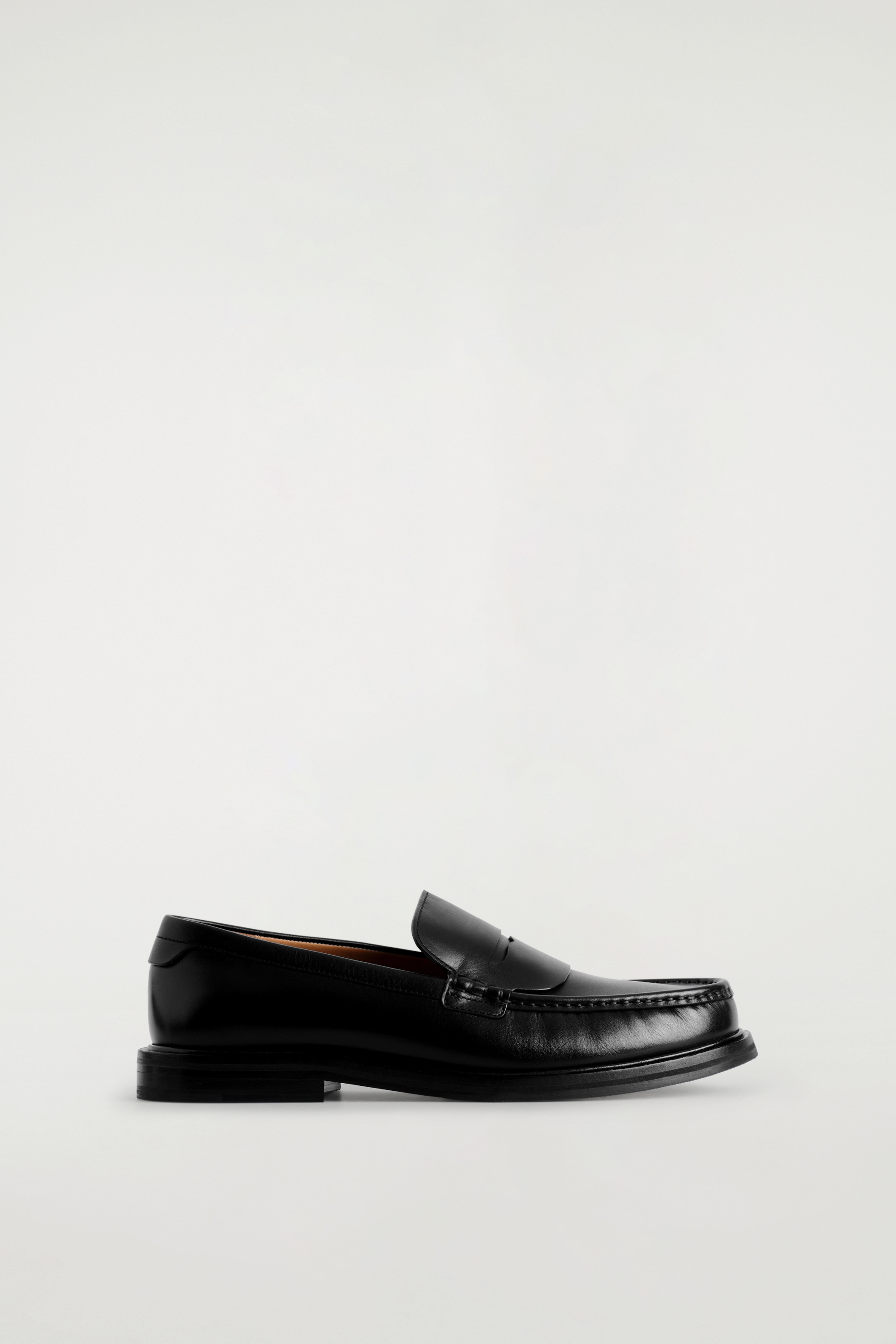 CLASSIC LEATHER PENNY LOAFERS - ZWART