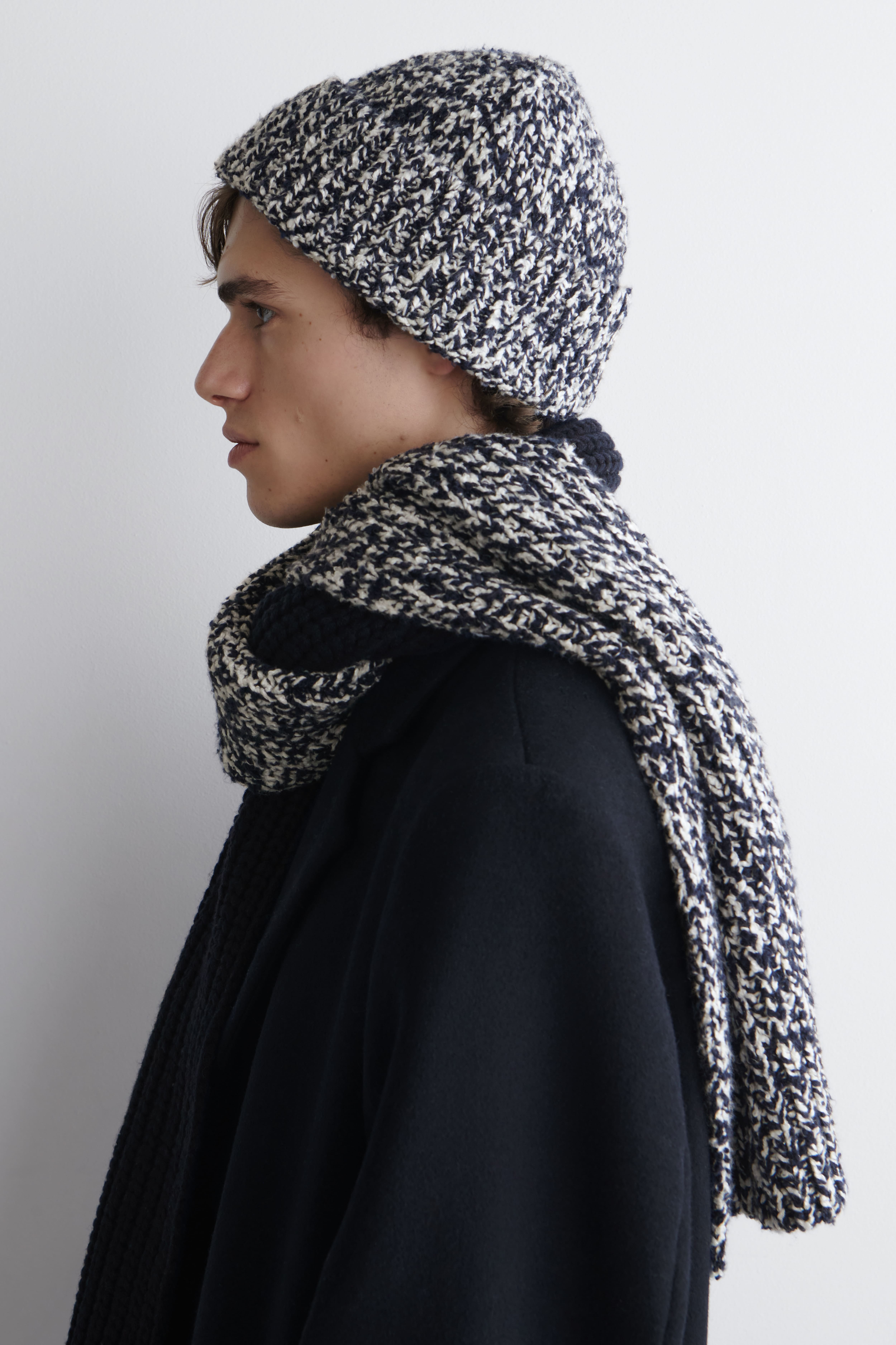 GESPRENKELTE BEANIE AUS WOLL-MIX - NAVYBLAU/WEISS