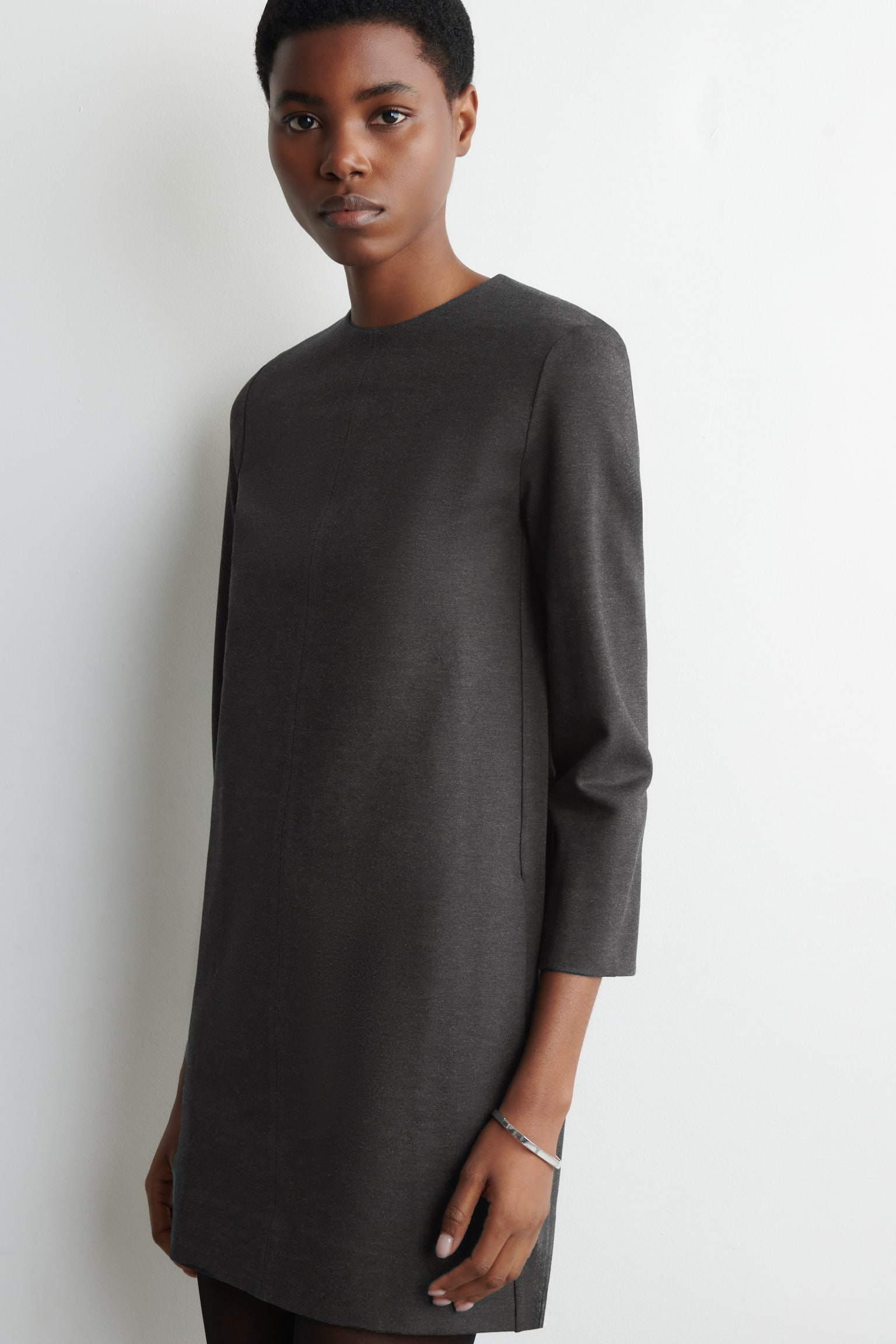 ELEGANTES MINIKLEID AUS JERSEY - DUNKELGRAU - 6