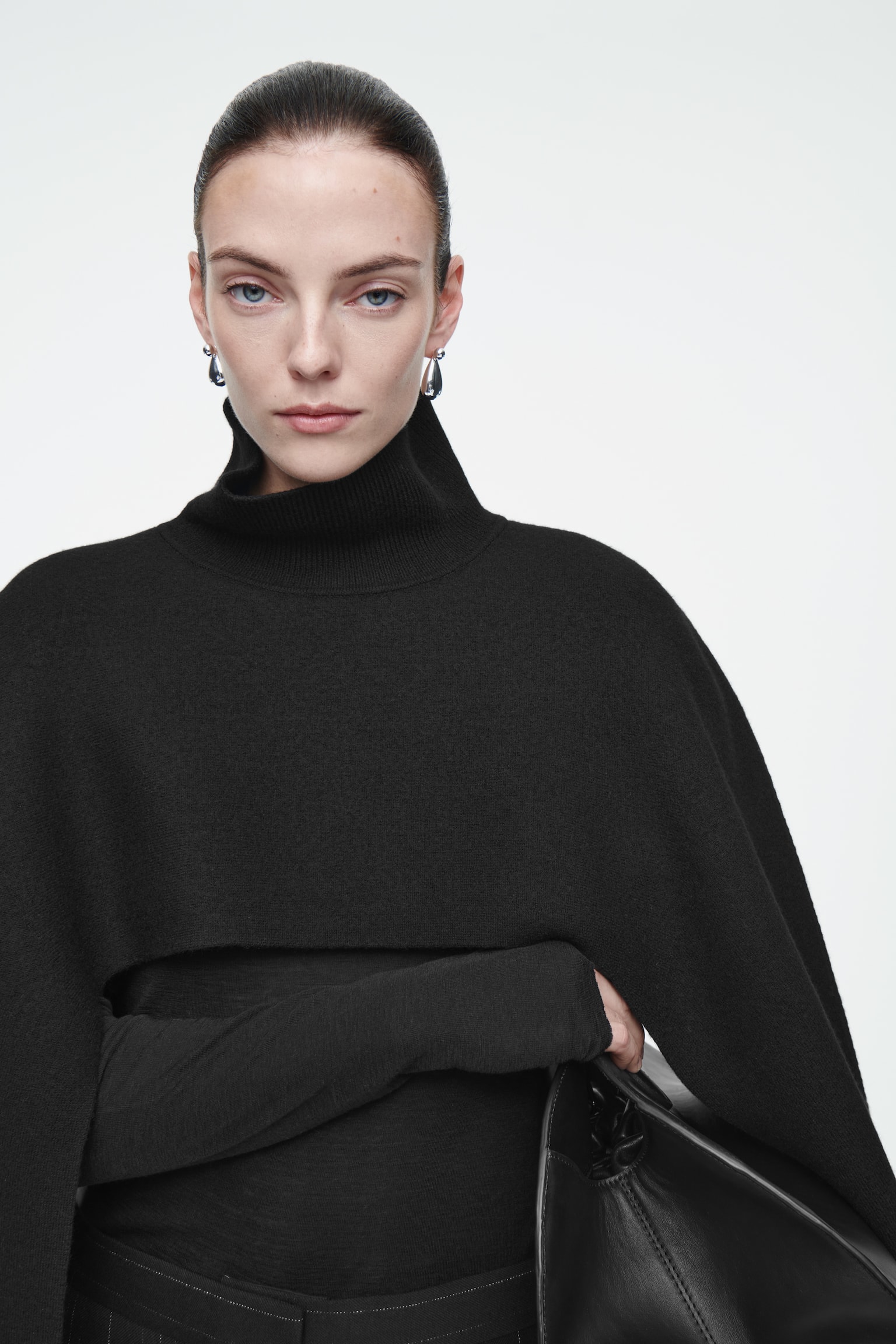 CROPPED BOILED-WOOL HYBRID CAPE - BLACK - 5