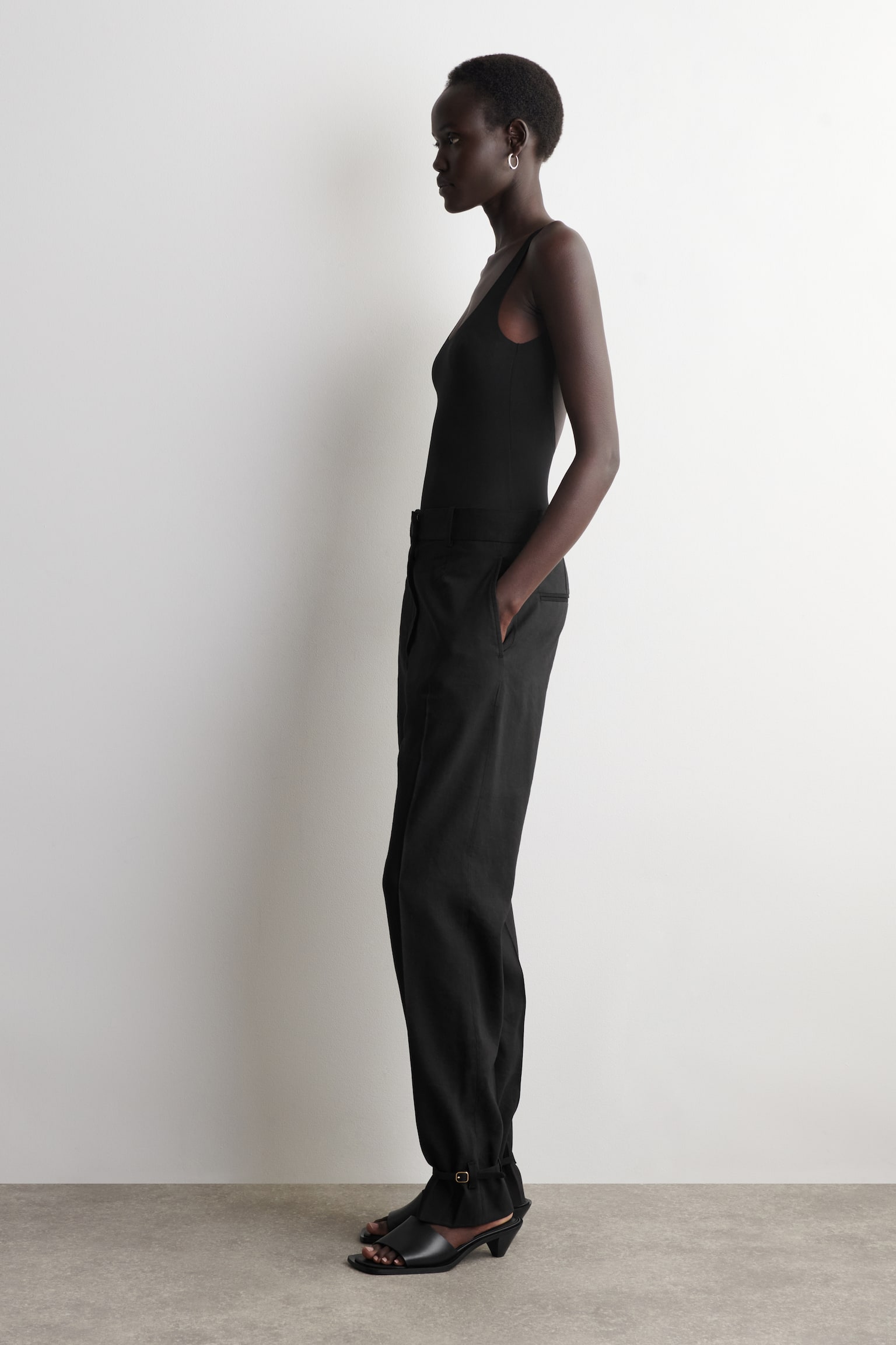 BODY AUS INTERLOCK-JERSEY - SCHWARZ - 8