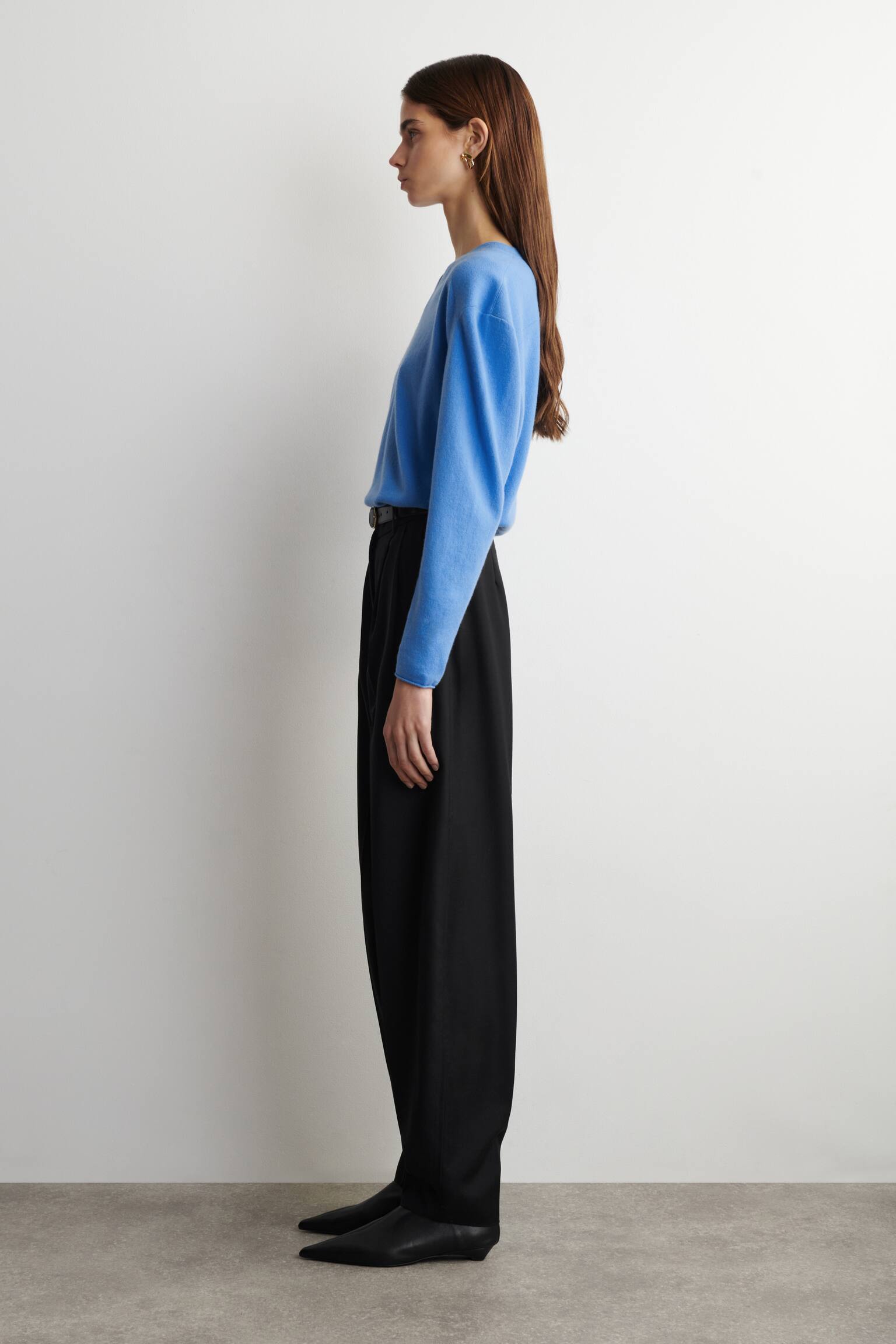 PULLOVER AUS MERINOWOLLE MIT V-AUSSCHNITT - Blau - 7