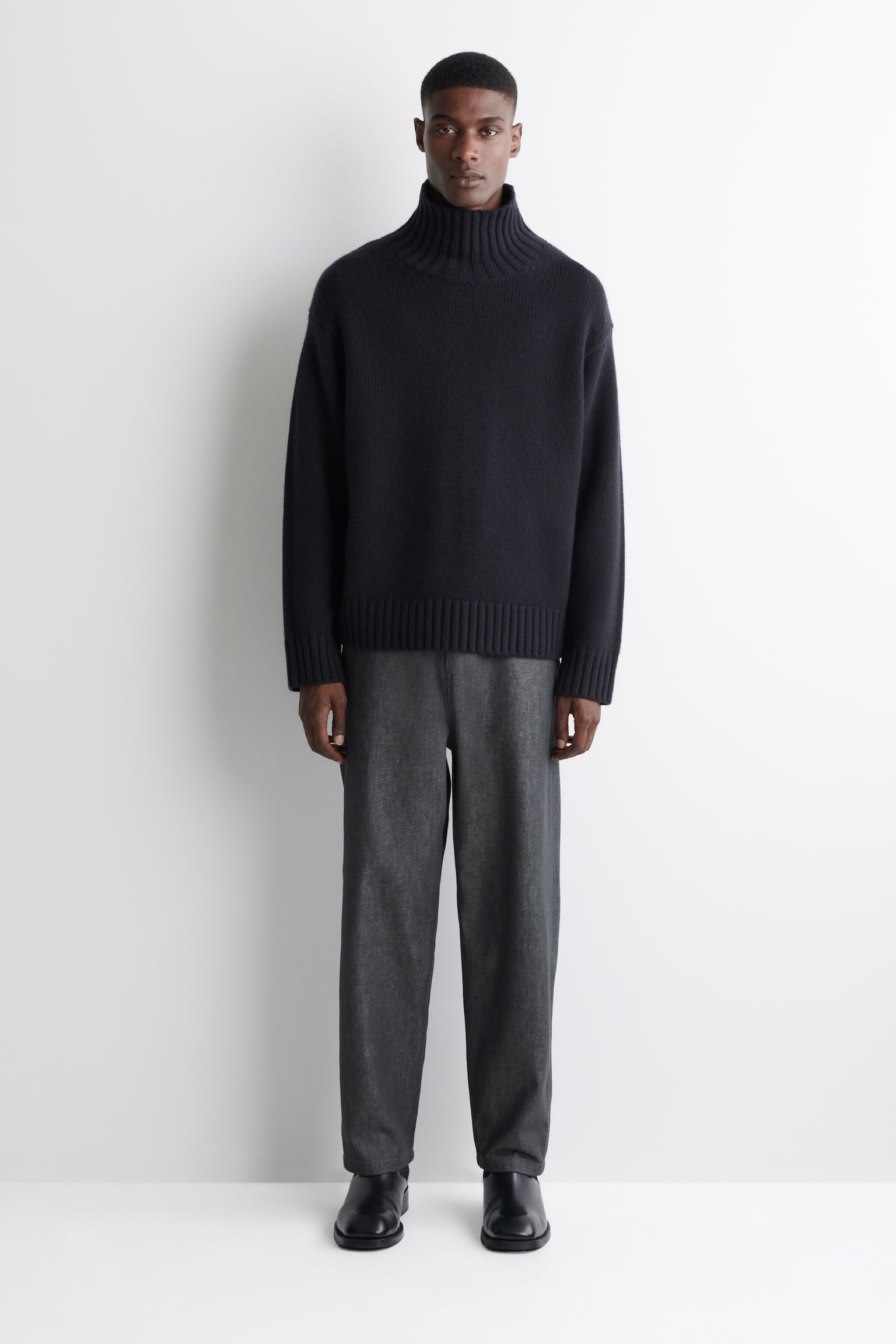 Kupoli — väljä istuvuus, suoralahkeiset farkut - Tummanharmaa/tummansininen - 1