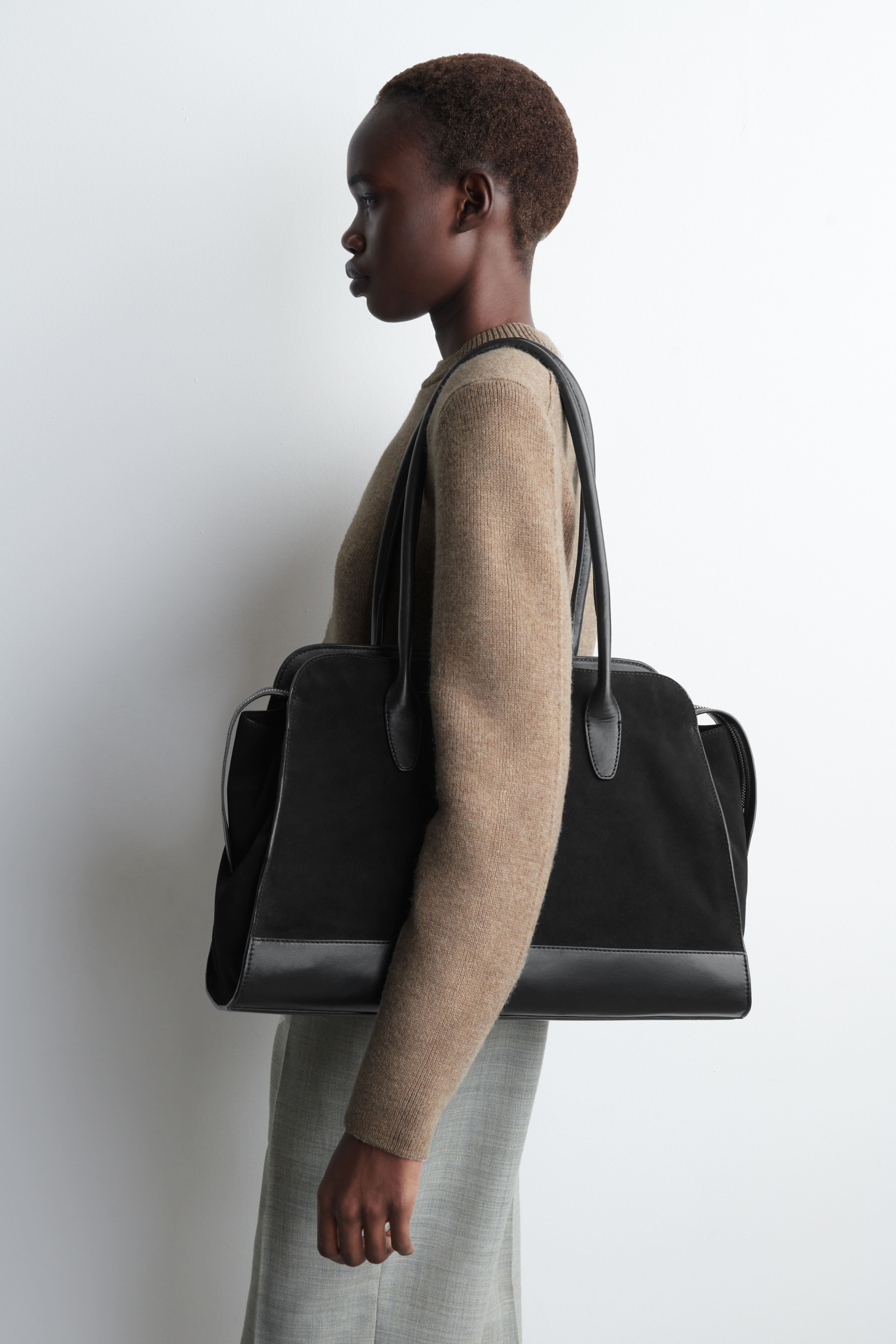 BORSA TOTE AVENUE IN PELLE SCAMOSCIATA - NERO
