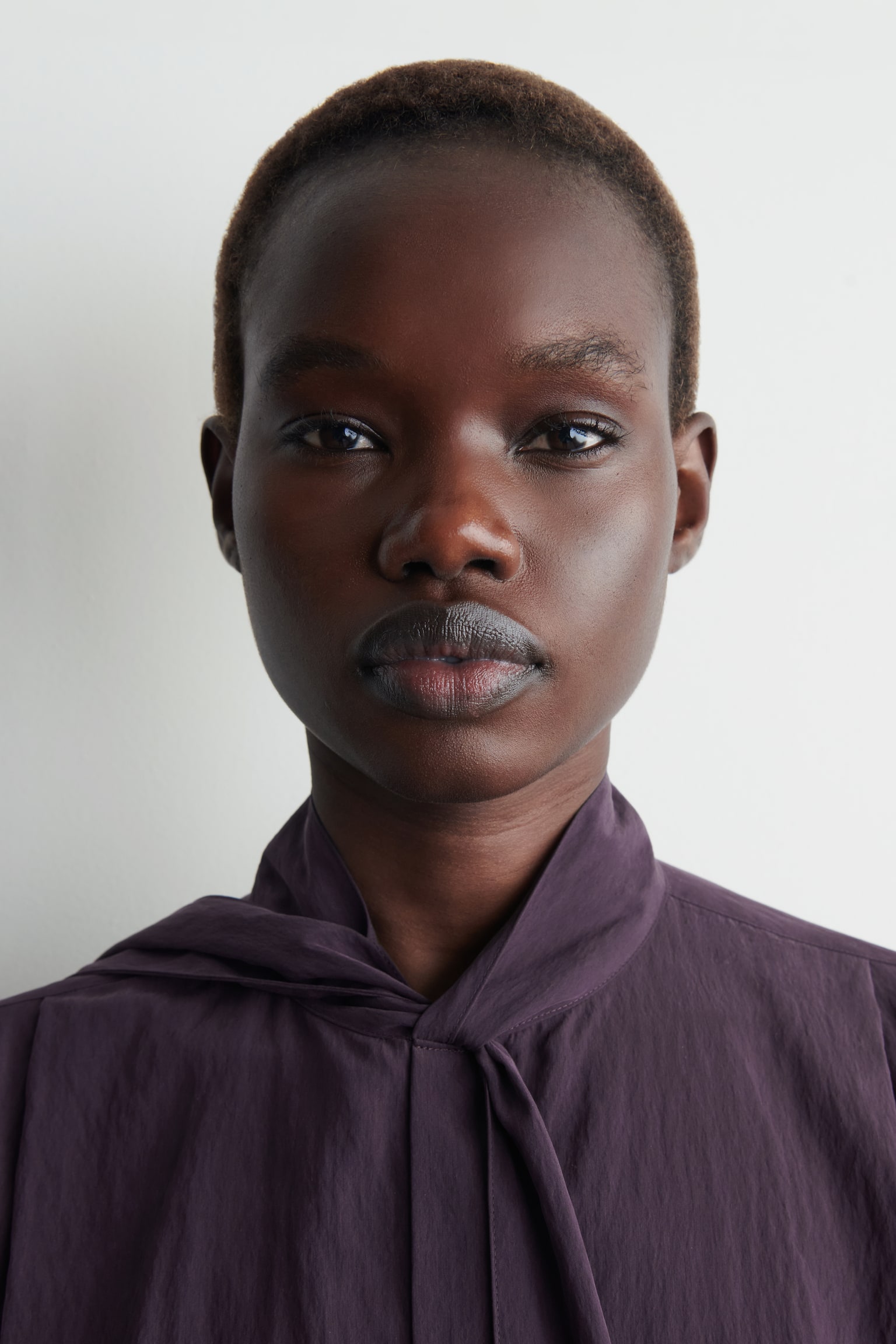 FLIESSENDE BLUSE MIT SCHALDETAIL - VIOLETT - 3