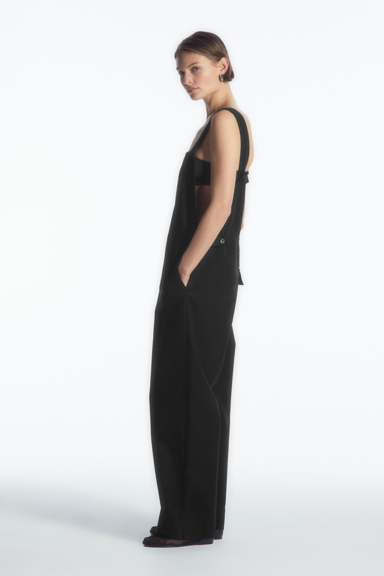 STRAIGHT-LEG DUNGAREES - BLACK - 6