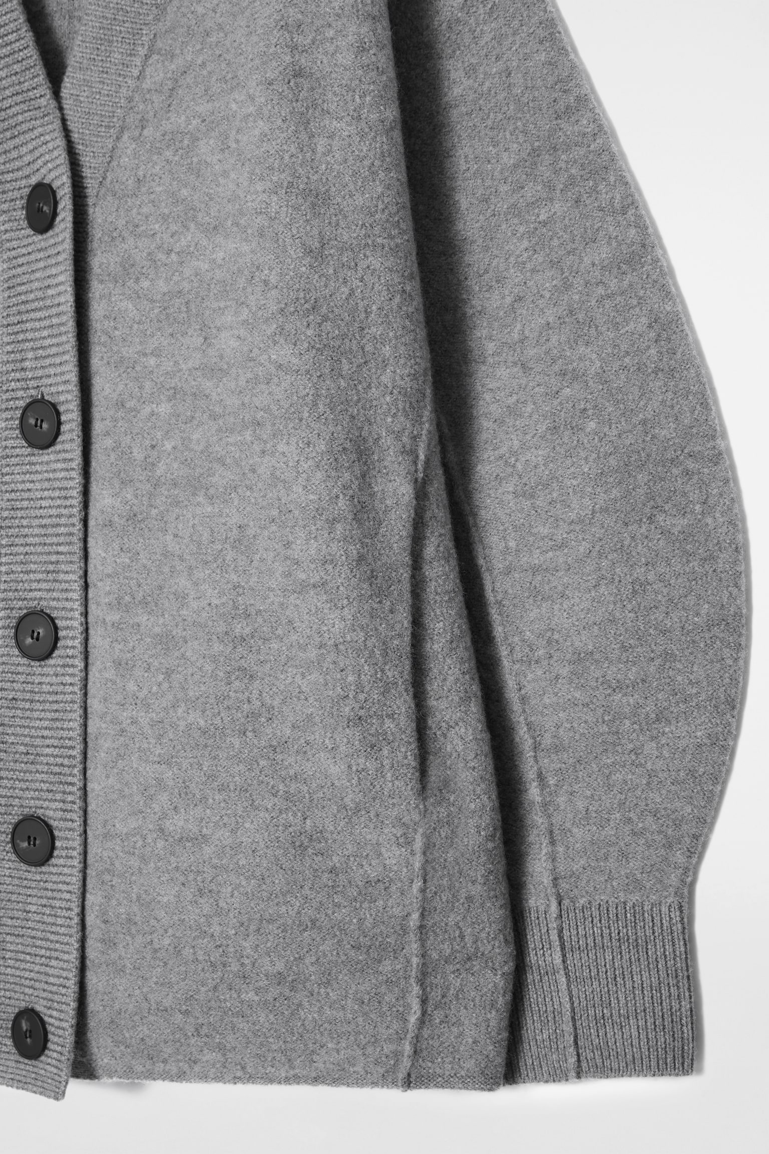 OVERSIZED BOILED MERINO WOOL CARDIGAN - LIGHT GREY/BLACK - 4