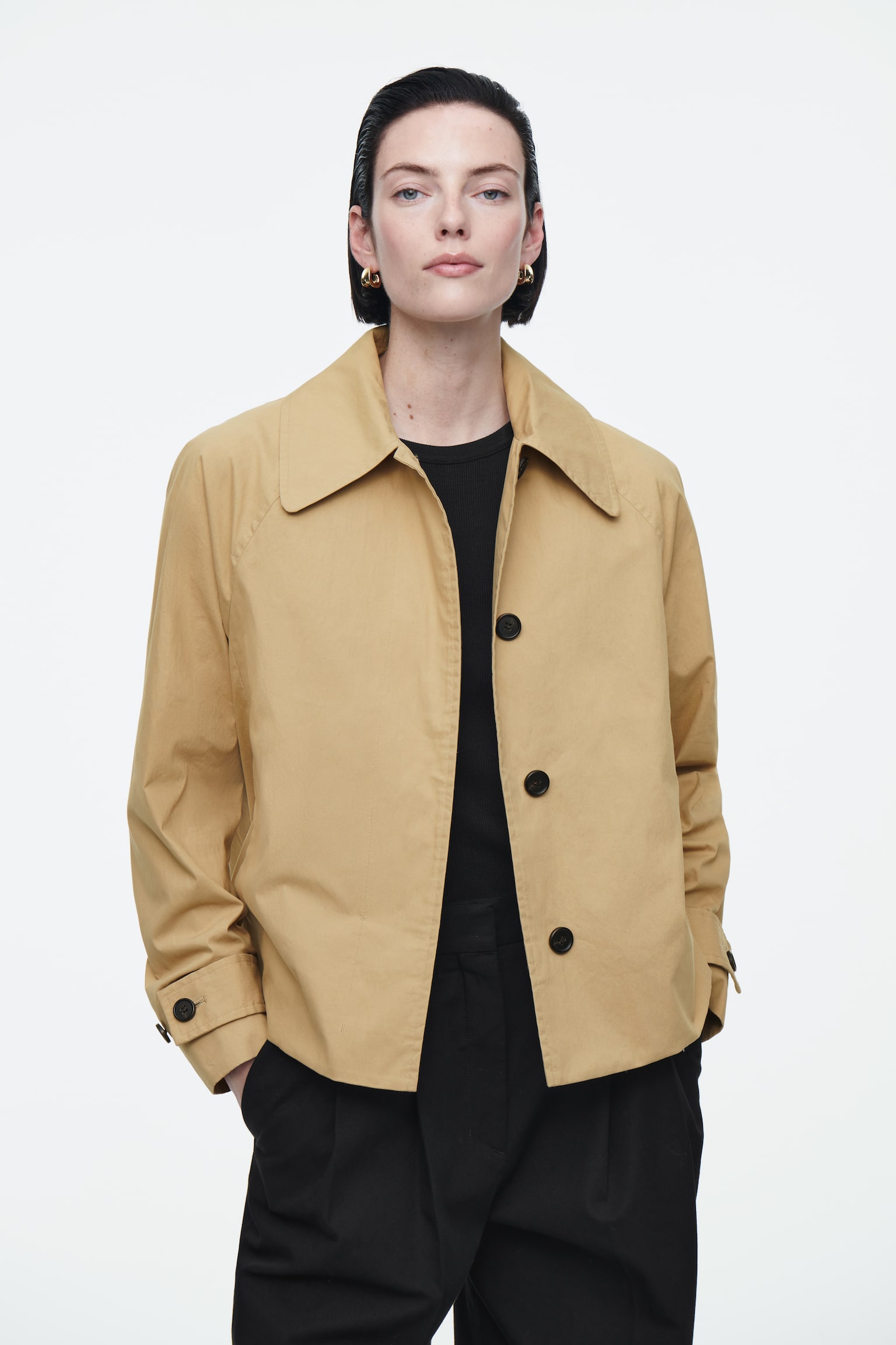 DETACHABLE-HOOD SHORT TRENCH COAT - BEIGE - 7