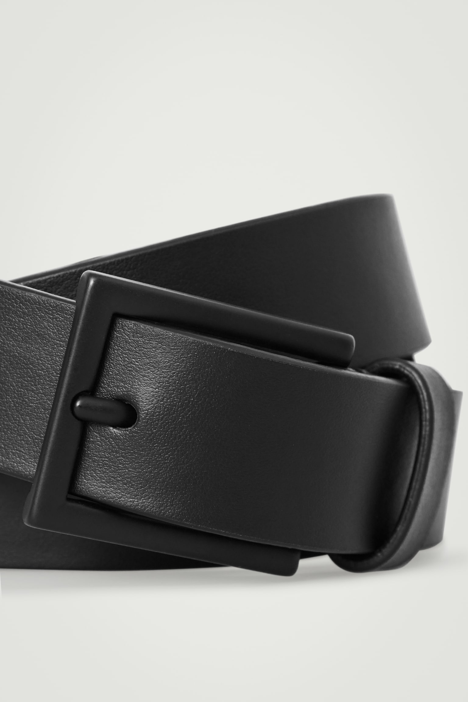 MATTE LEATHER BELT - BLACK - 4