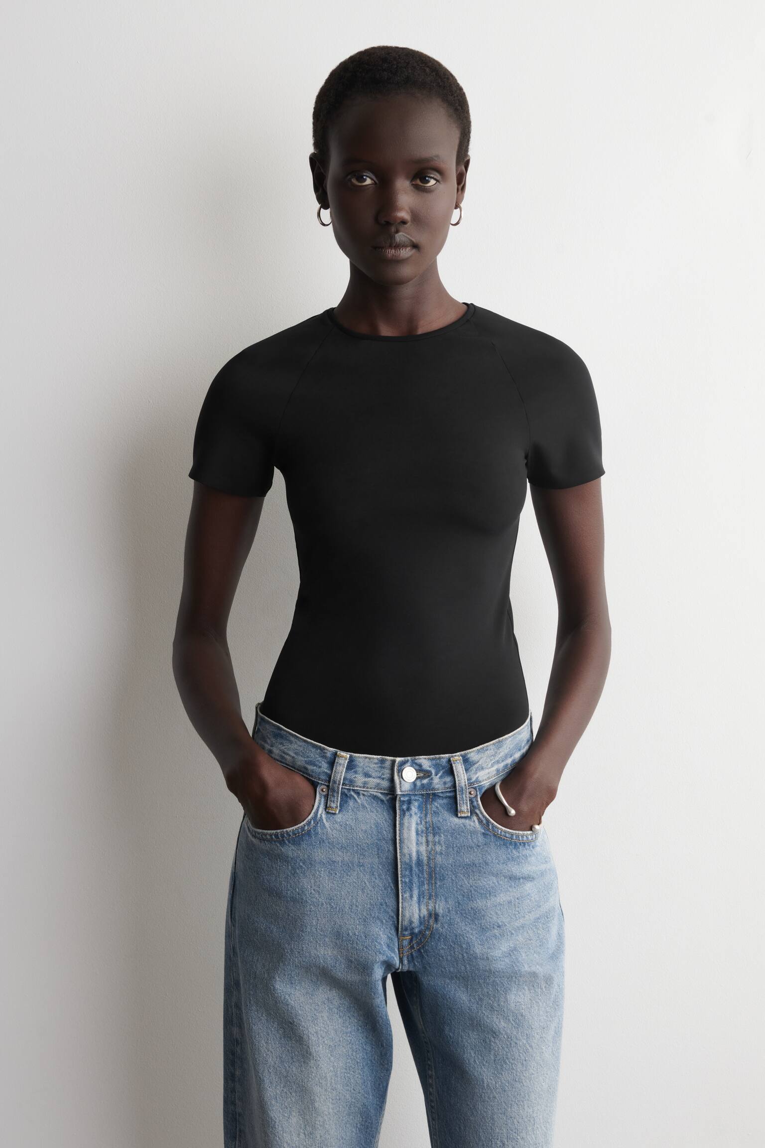 TRICOU DIN JERSEU, CROIALĂ SLIM - NEGRU/ALB - 1