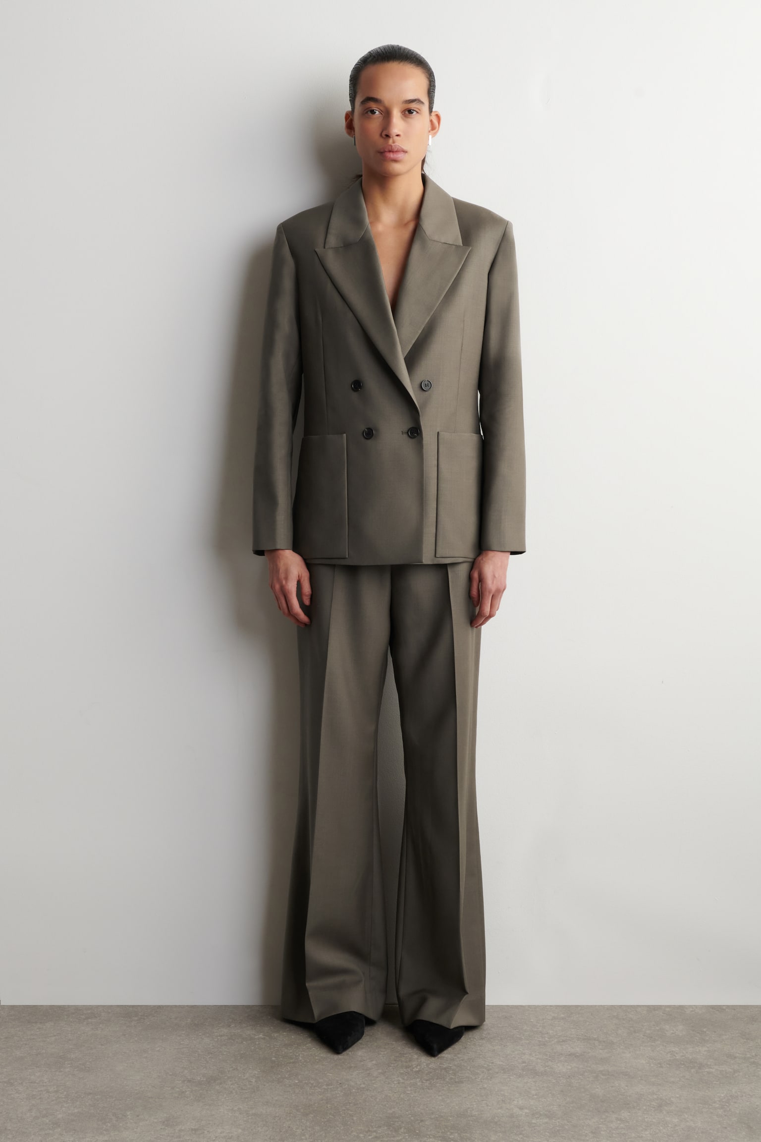 Skreddersydde bootcut-bukser i ulltwill - Taupe - 1