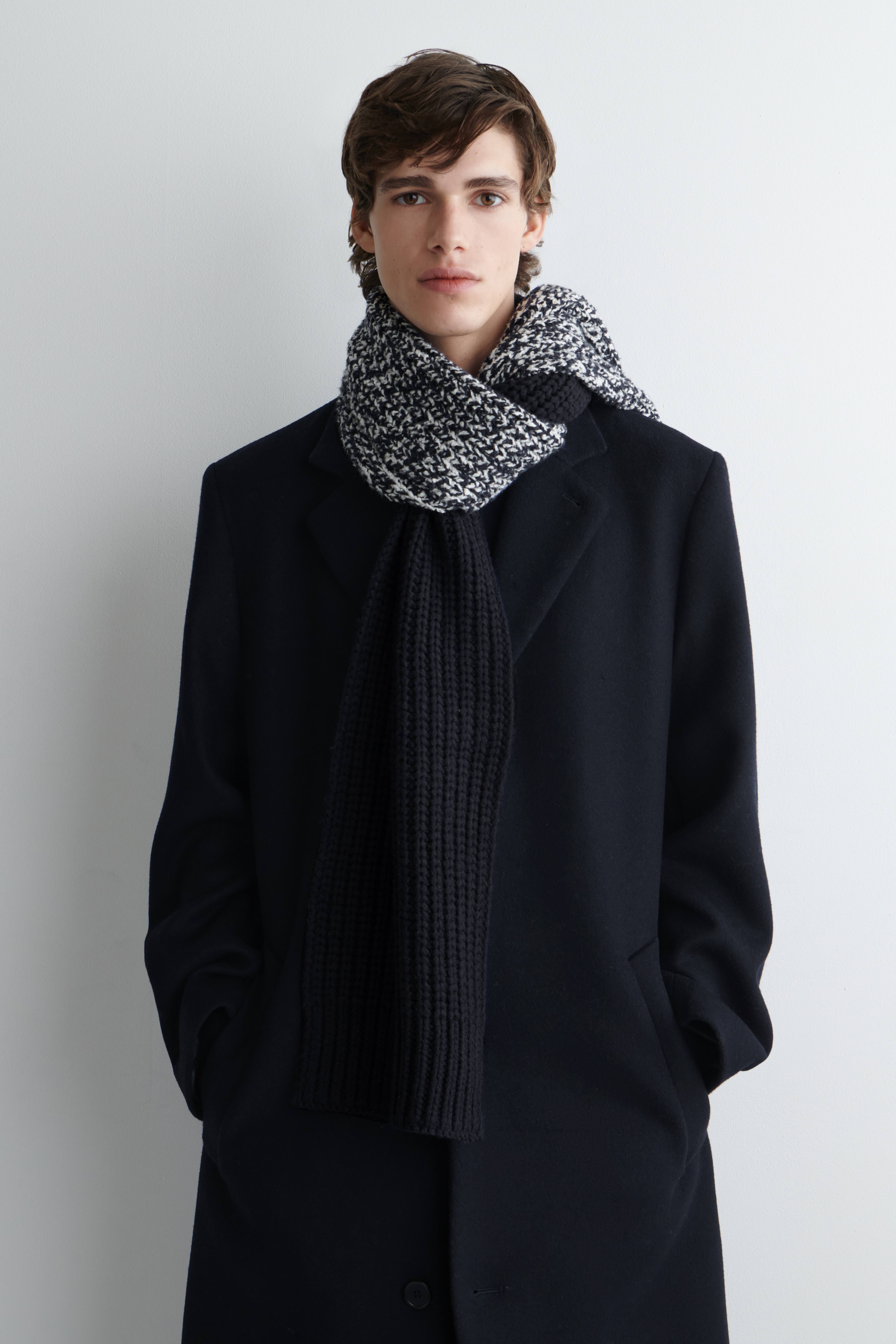 WENDBARER SCHAL AUS WOLL-MIX - NAVYBLAU/WEISS